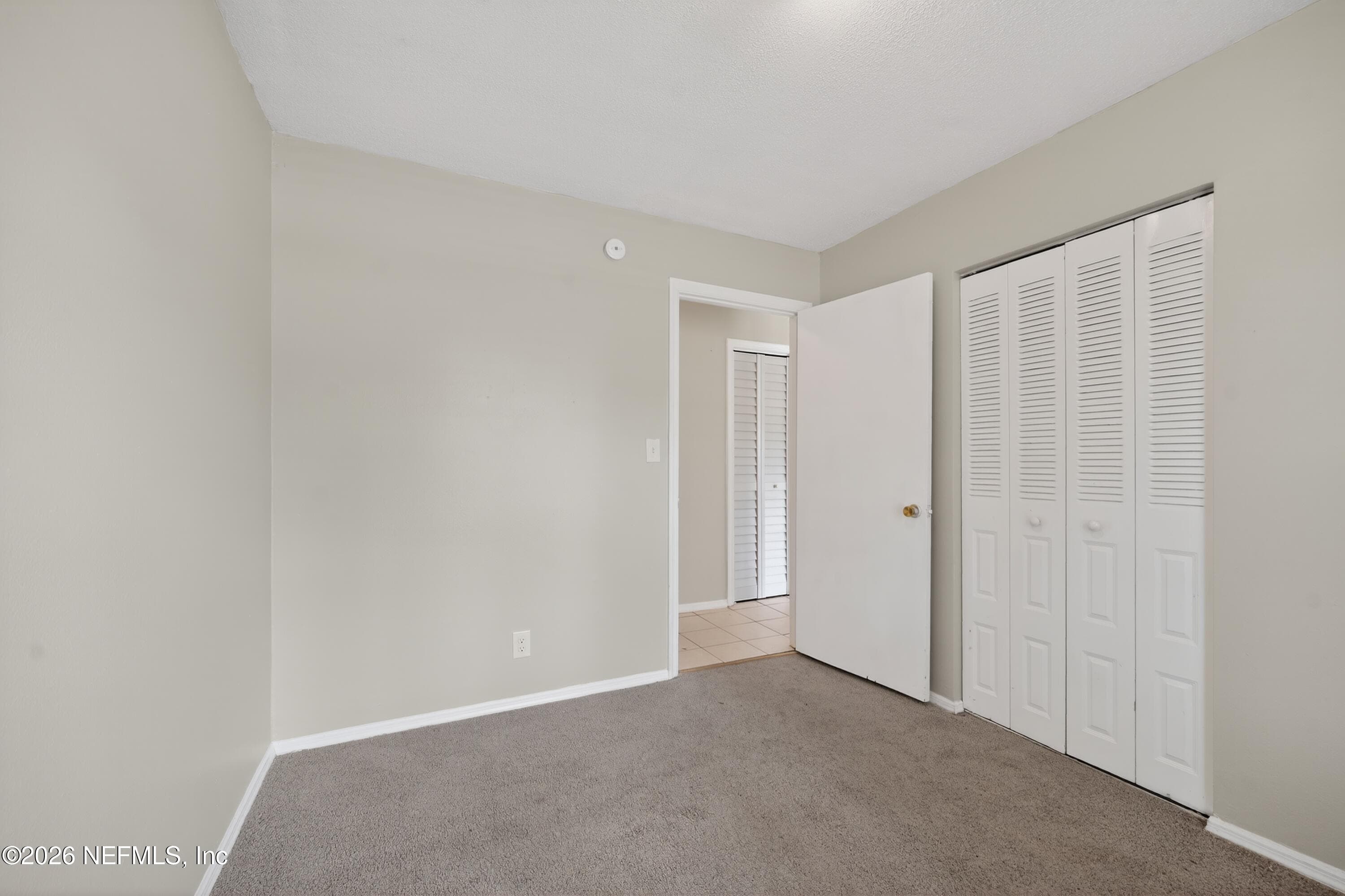 Photo 17 of 7807 KNOLL Drive N, Jacksonville, FL 32221