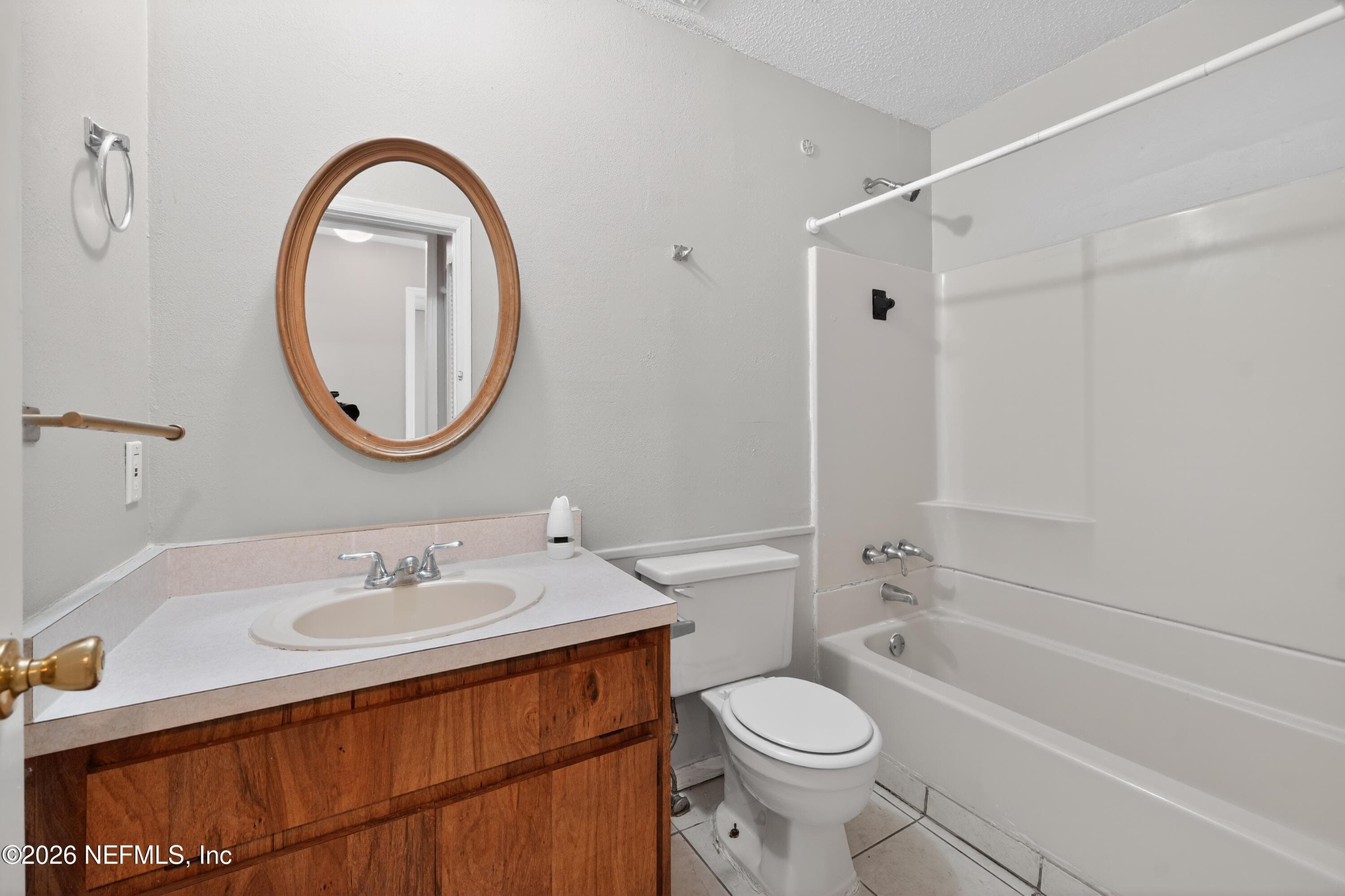 Photo 21 of 7807 KNOLL Drive N, Jacksonville, FL 32221