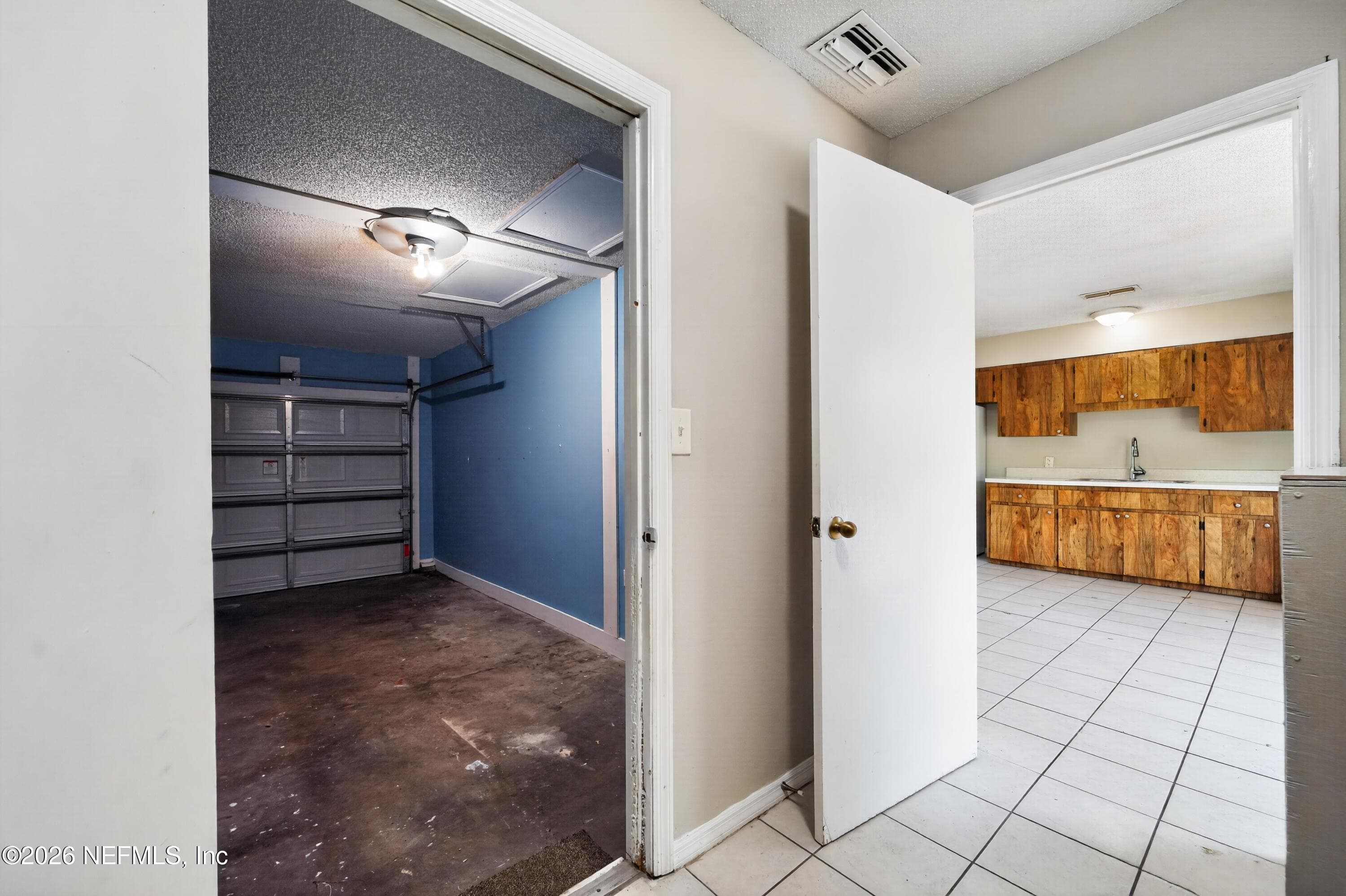 Photo 14 of 7807 KNOLL Drive N, Jacksonville, FL 32221