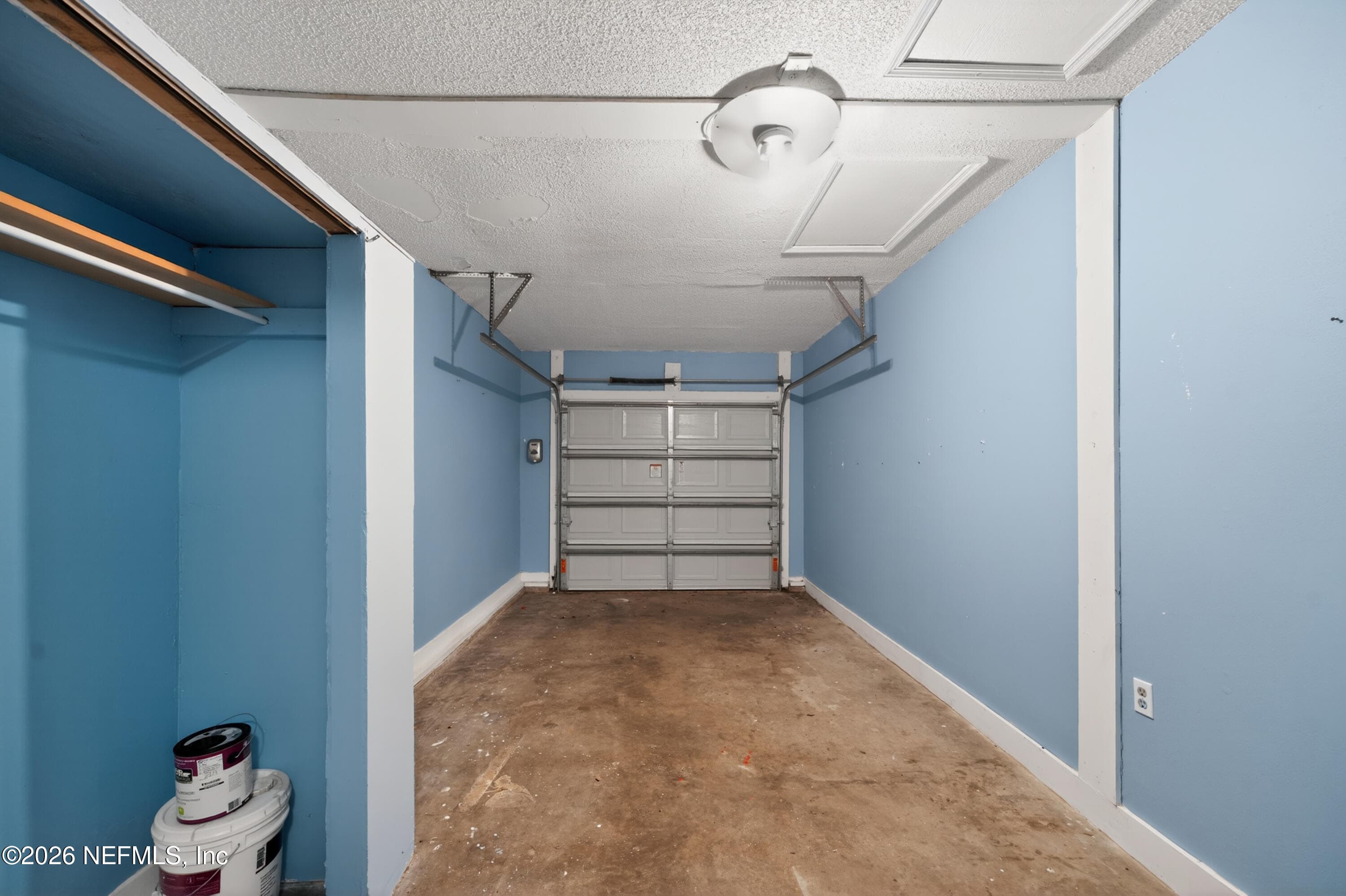 Photo 16 of 7807 KNOLL Drive N, Jacksonville, FL 32221