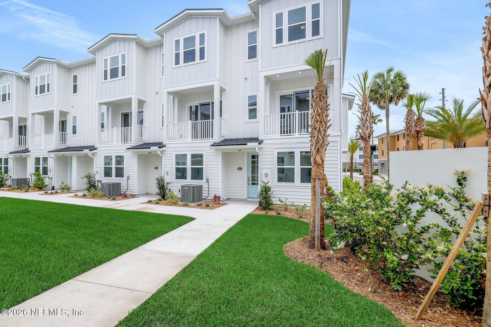 Photo 3 of 1091 1ST Avenue N, Jacksonville Beach, FL 32250