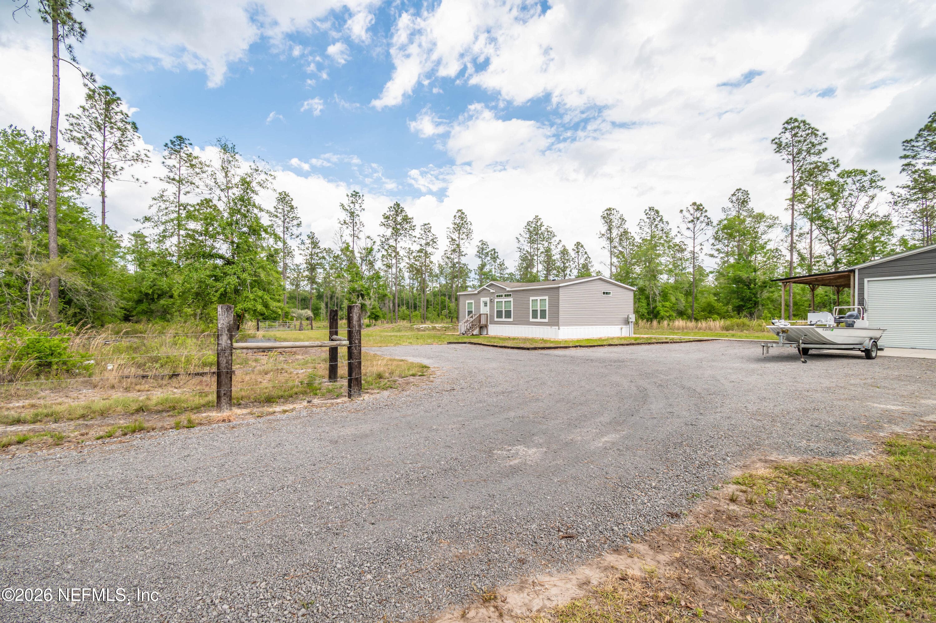 Photo 26 of 7697 BILL DAVIS Road, Glen St. Mary, FL 32040