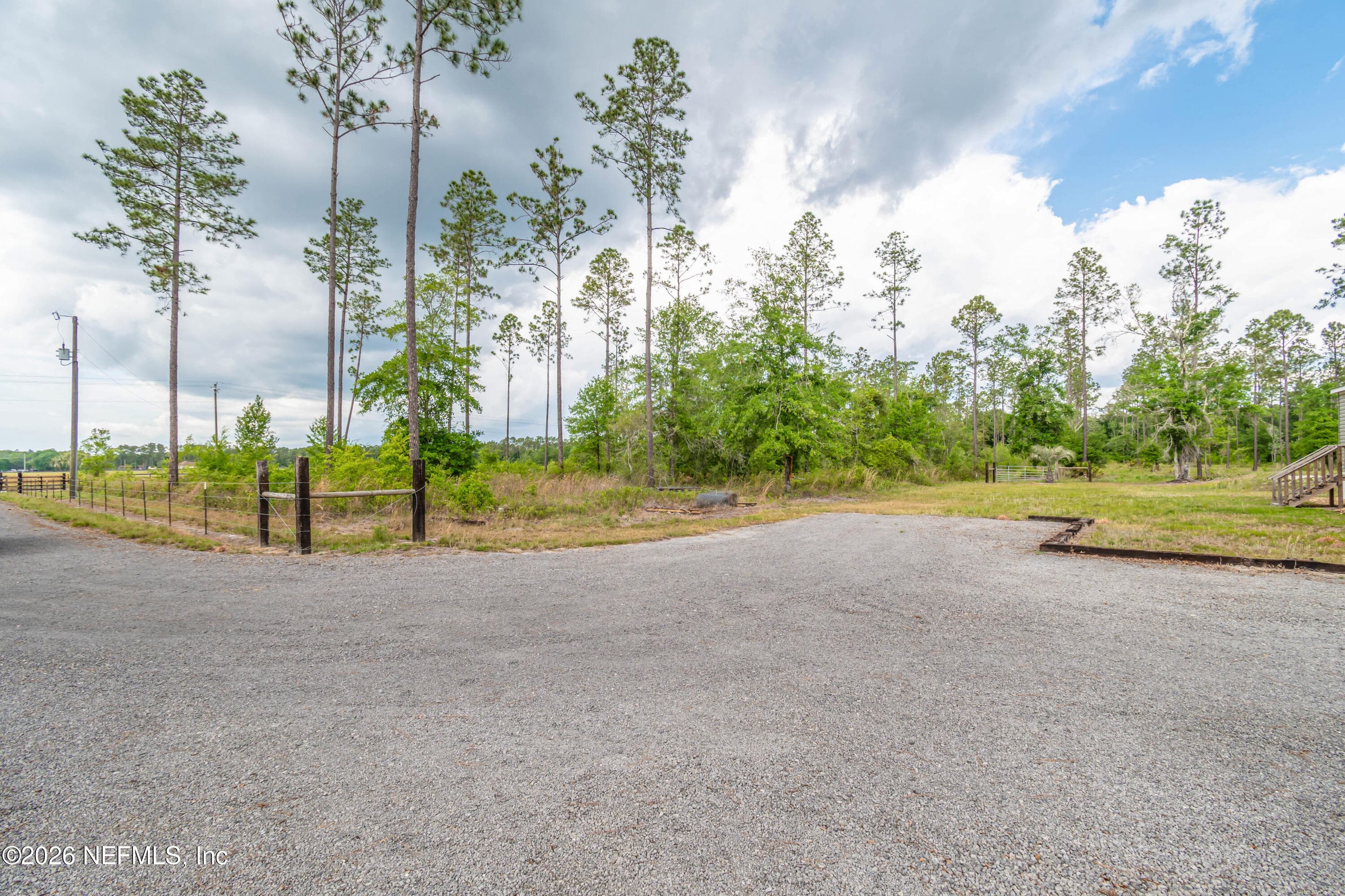 Photo 33 of 7697 BILL DAVIS Road, Glen St. Mary, FL 32040