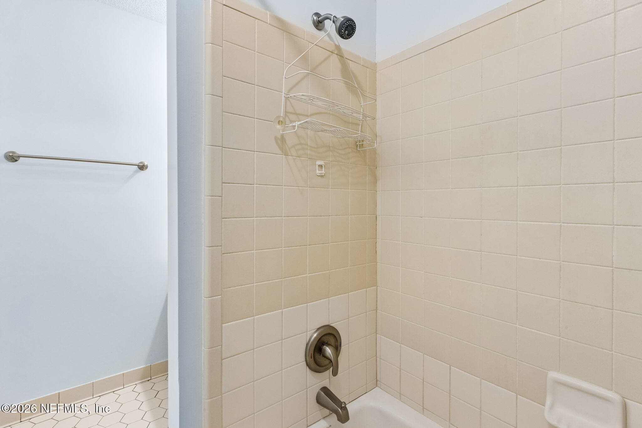 Full Bathroom — 1461 HOPKINS CREEK Lane, Neptune Beach, FL 32266