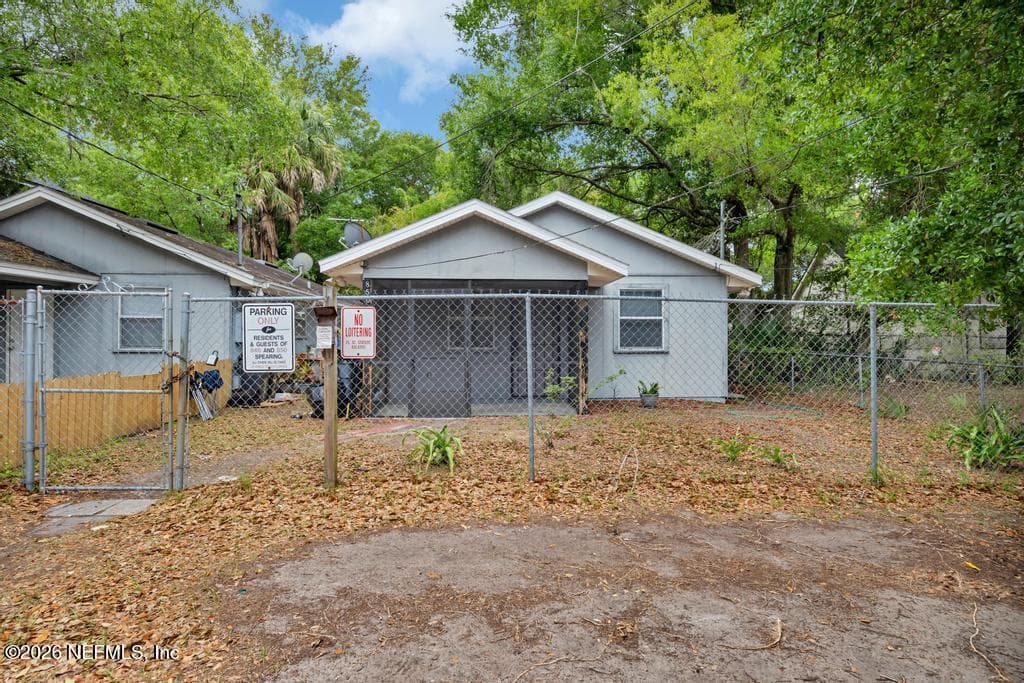 Photo 3 of 850 SPEARING Street, Jacksonville, FL 32206