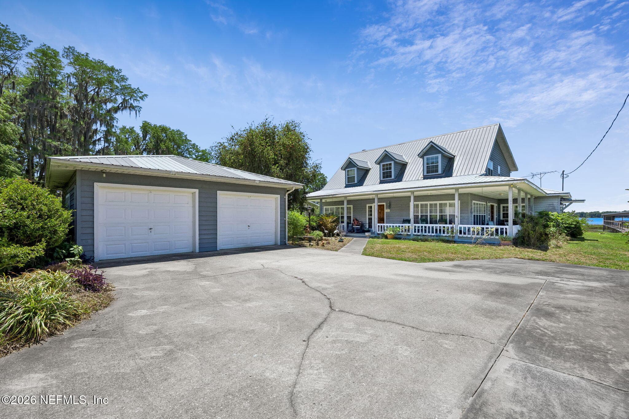 Photo 4 of 7430 SW COUNTY ROAD 18, Hampton, FL 32044