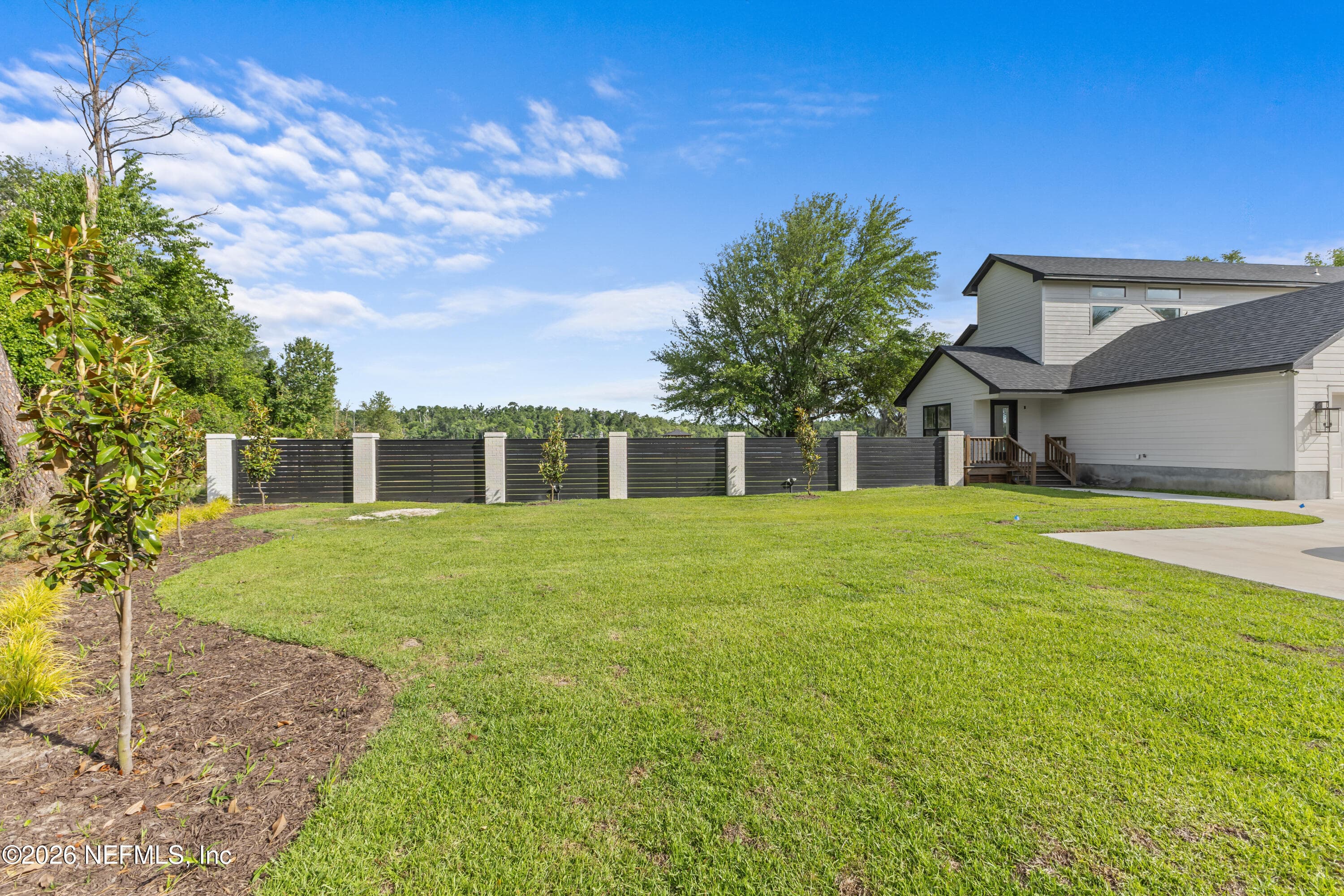 Photo 4 of 300 NW TALQUIN Court, Jennings, FL 32053