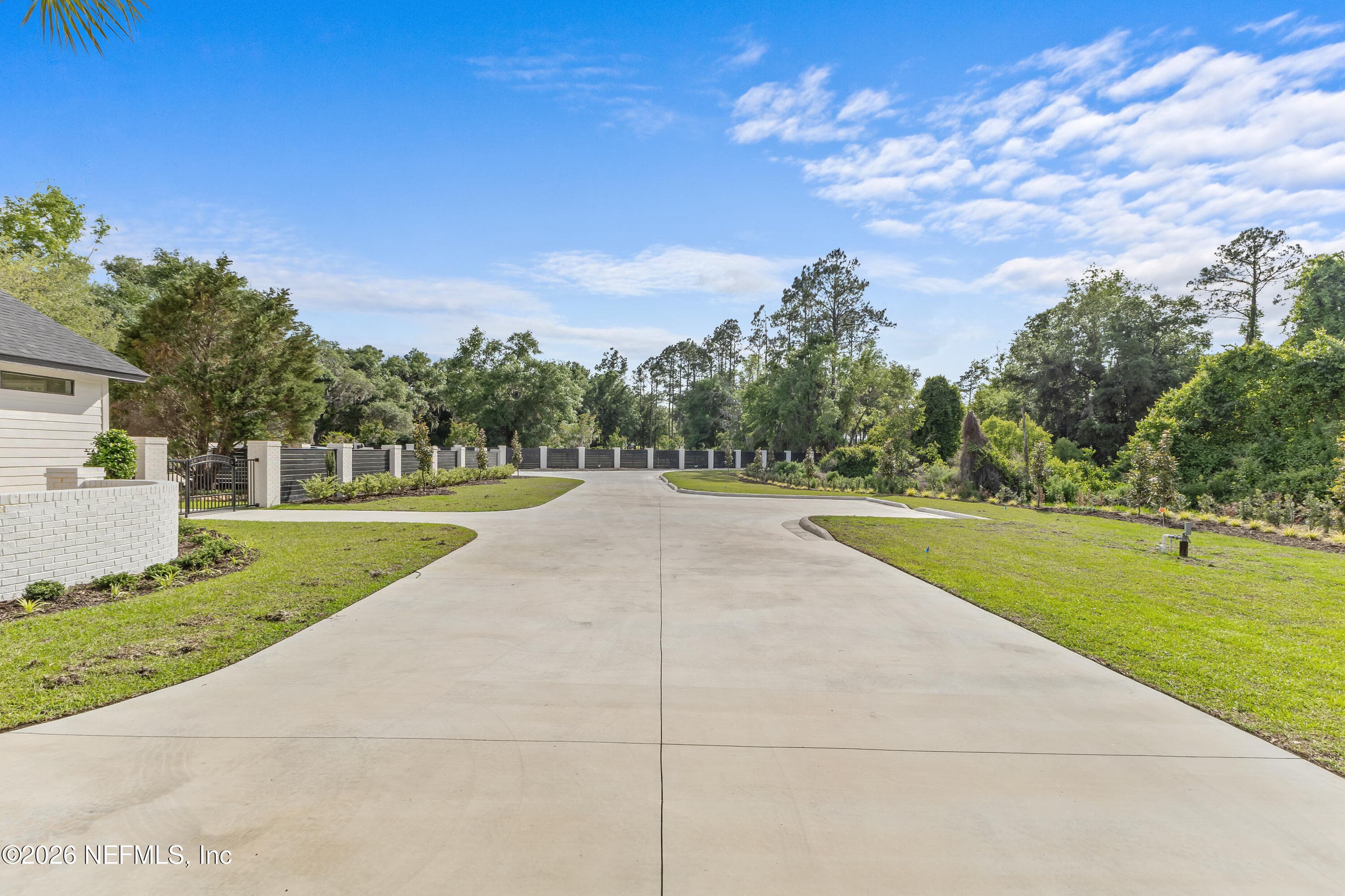 Photo 5 of 300 NW TALQUIN Court, Jennings, FL 32053