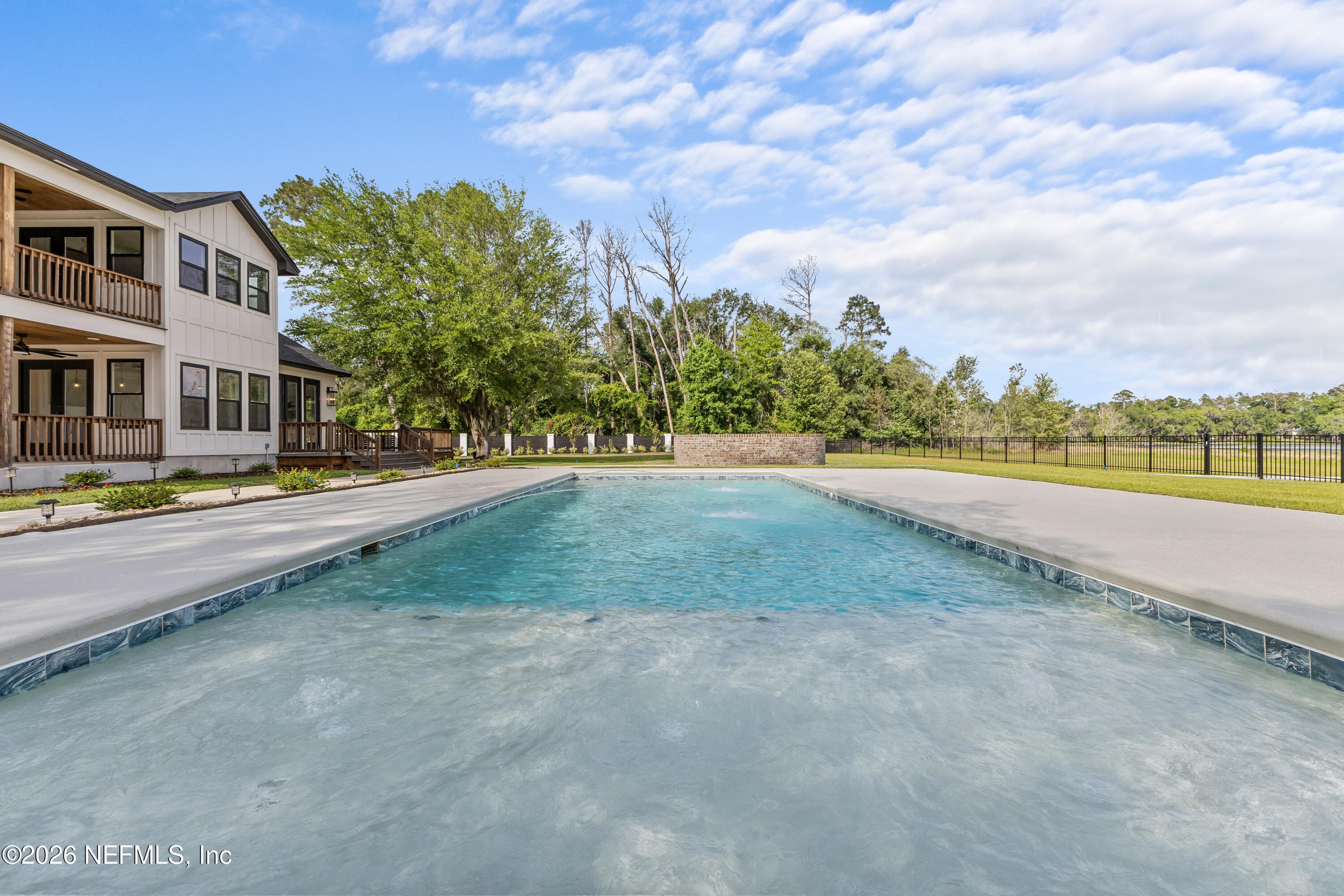 Photo 9 of 300 NW TALQUIN Court, Jennings, FL 32053