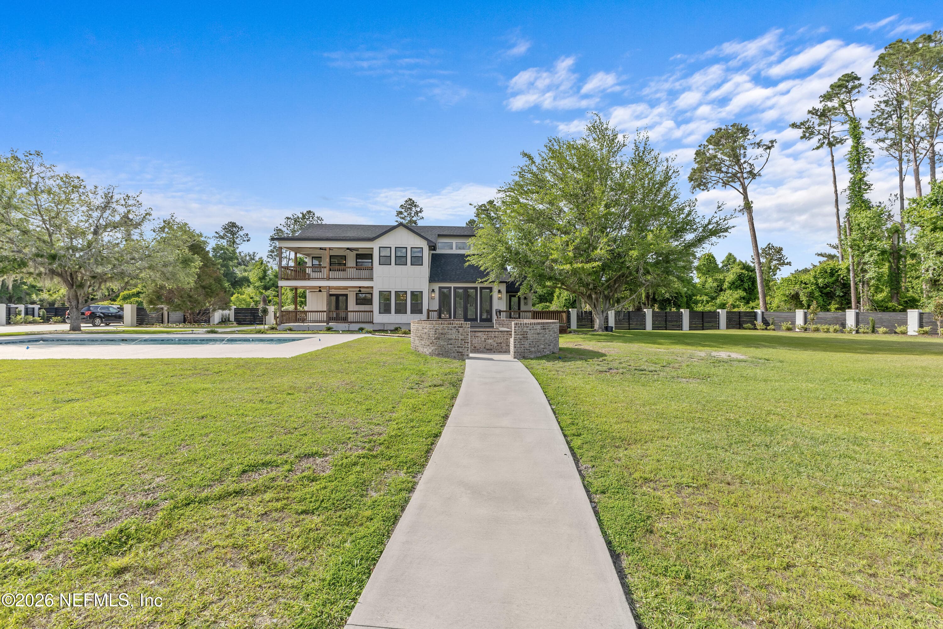 Photo 11 of 300 NW TALQUIN Court, Jennings, FL 32053