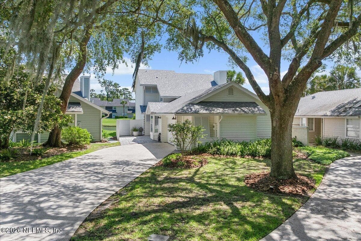 Front exterior of 107 ISLAND Drive, Ponte Vedra Beach, FL 32082