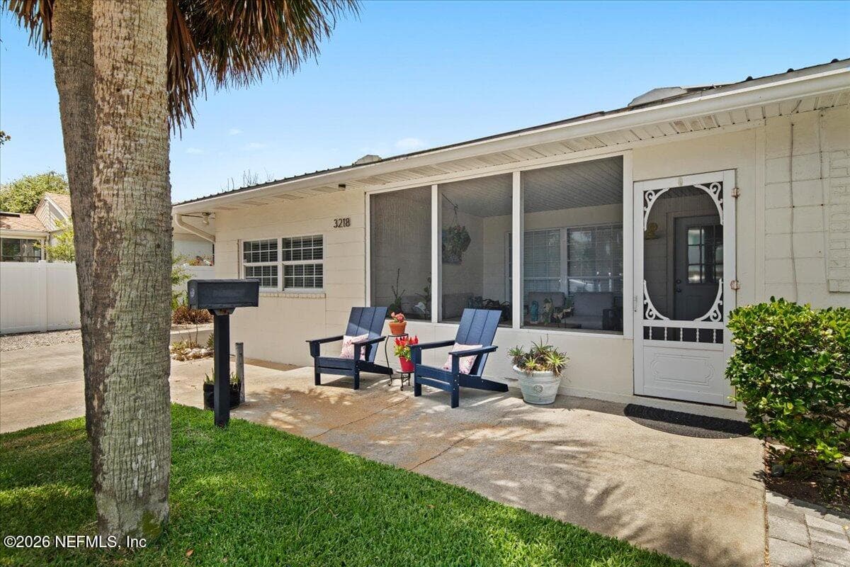 Photo 8 of 3218 1ST Street S, Jacksonville Beach, FL 32250