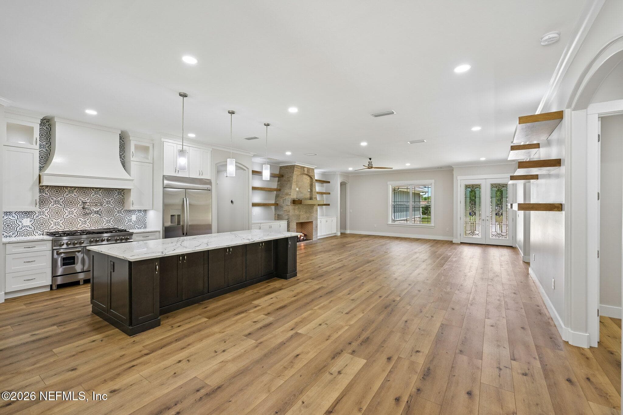 Photo 10 of 720 ARTHUR MOORE Drive, Green Cove Springs, FL 32043