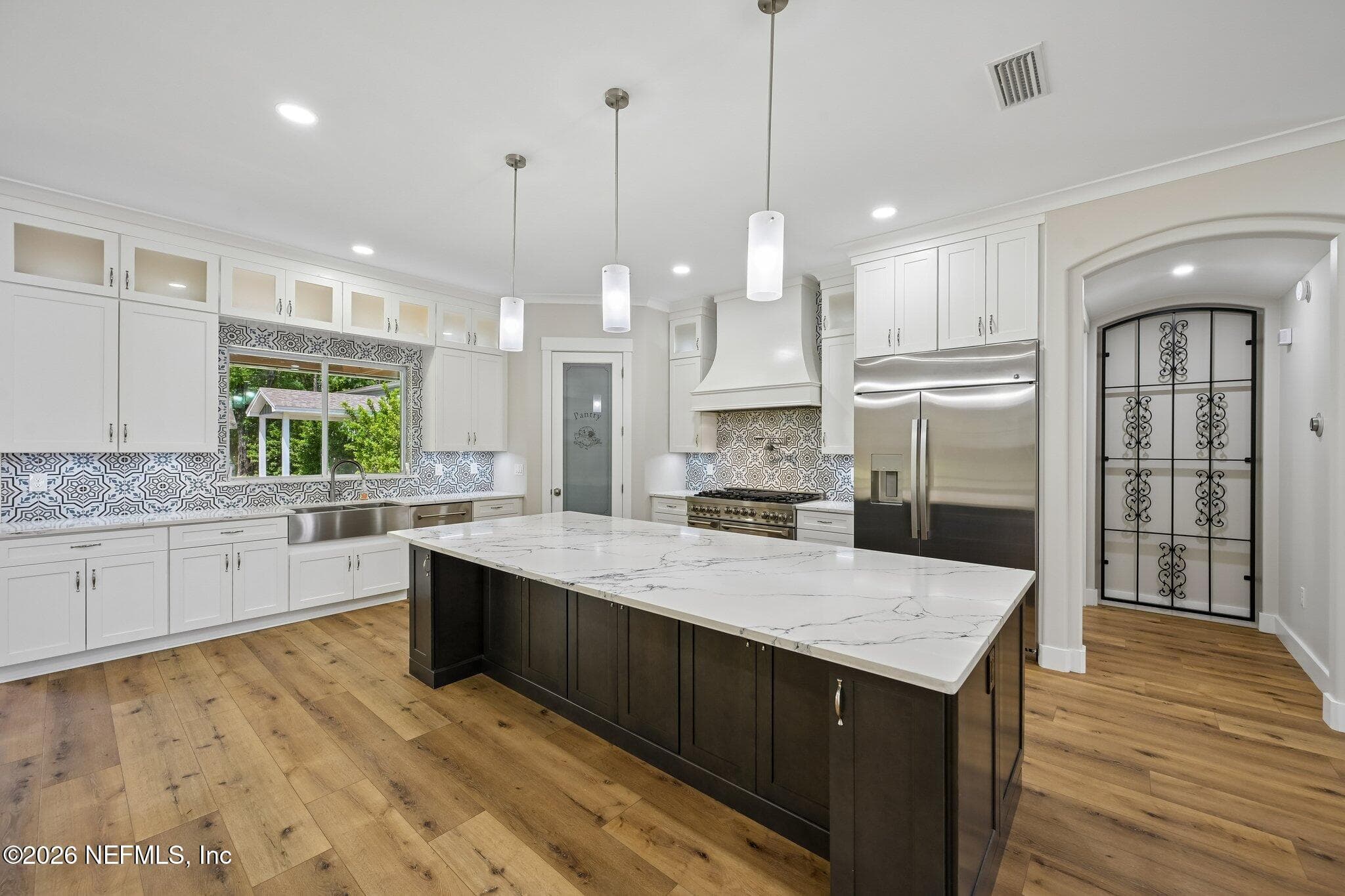 Photo 11 of 720 ARTHUR MOORE Drive, Green Cove Springs, FL 32043