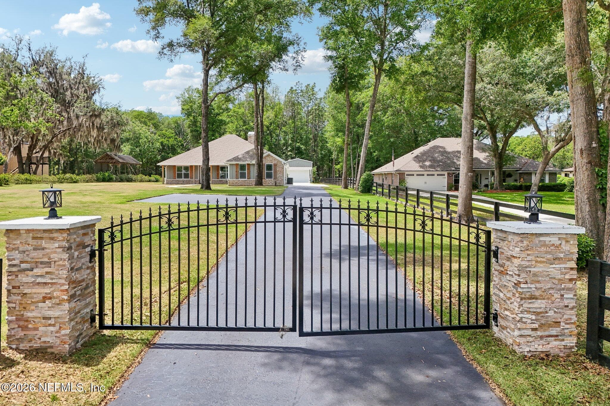 Photo 2 of 720 ARTHUR MOORE Drive, Green Cove Springs, FL 32043