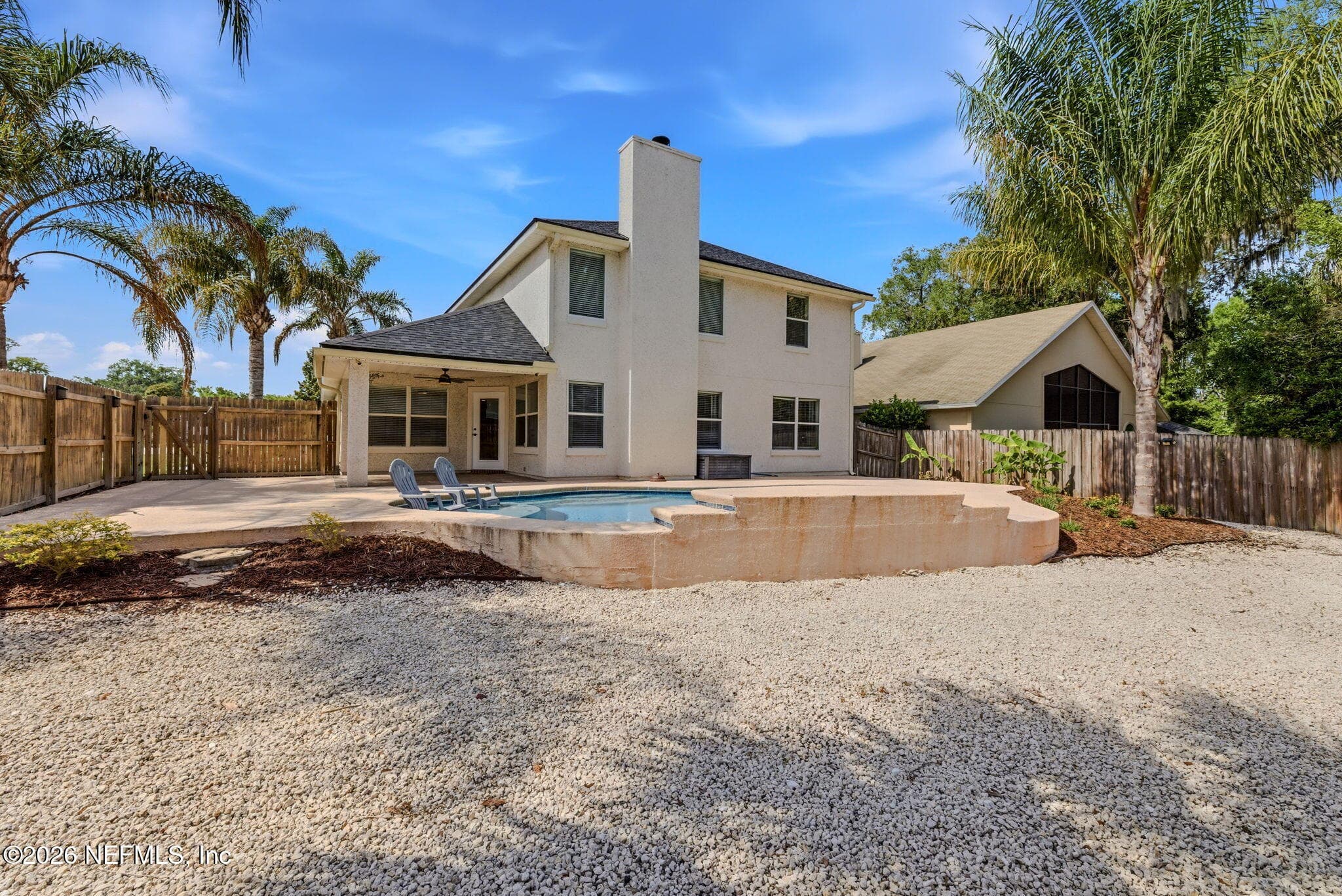 Side access to yard and parking /storing your boat or other recreational toys. — 811 HICKORY KNOLLS Drive, Green Cove Springs, FL 32043