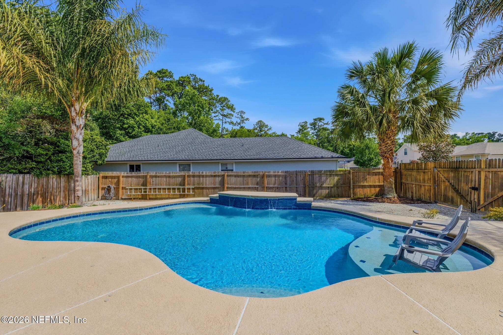 Salt Water Pool — 811 HICKORY KNOLLS Drive, Green Cove Springs, FL 32043