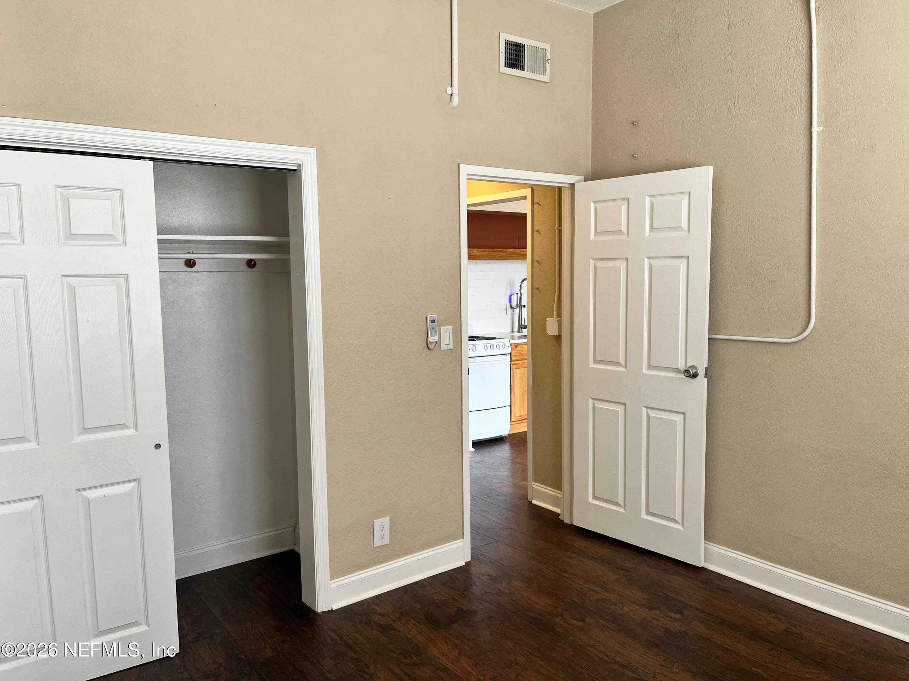 Photo 10 of 311 W ASHLEY Street 205, Jacksonville, FL 32202