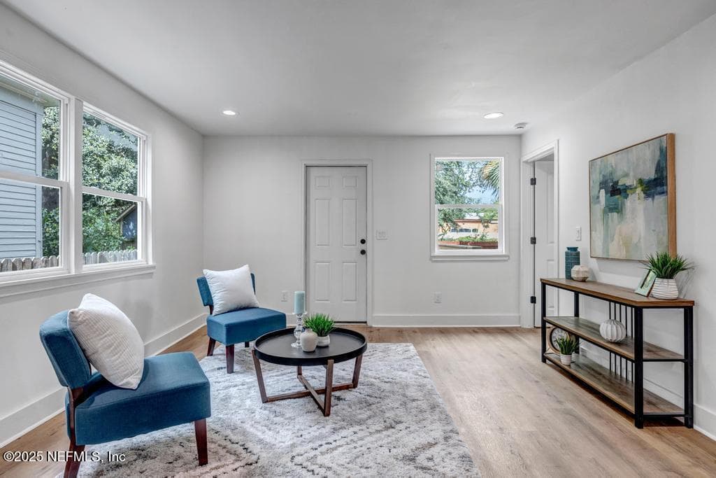 Den/flex space — 1827 N MARKET Street, Jacksonville, FL 32206
