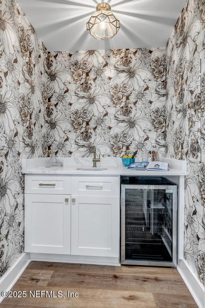 Wet bar with beverage fridge — 1827 N MARKET Street, Jacksonville, FL 32206