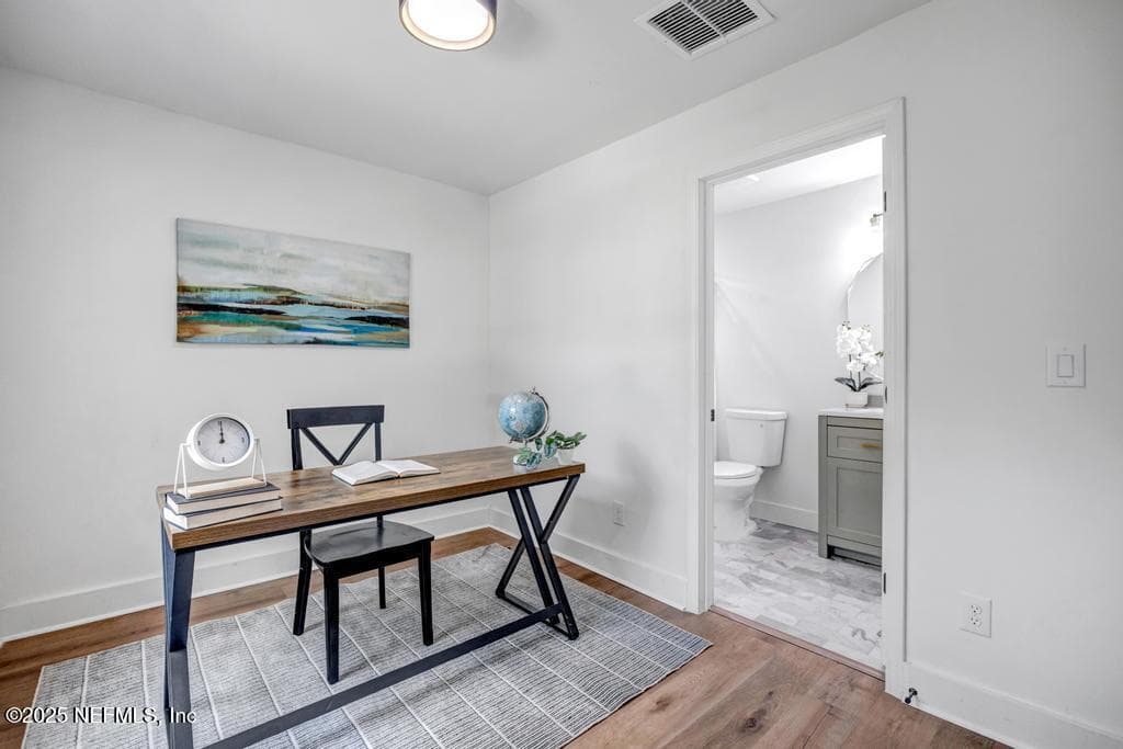 Downstairs bedroom/office with full bath — 1827 N MARKET Street, Jacksonville, FL 32206