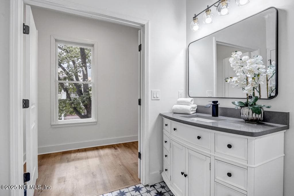 Primary walk in closet — 1827 N MARKET Street, Jacksonville, FL 32206