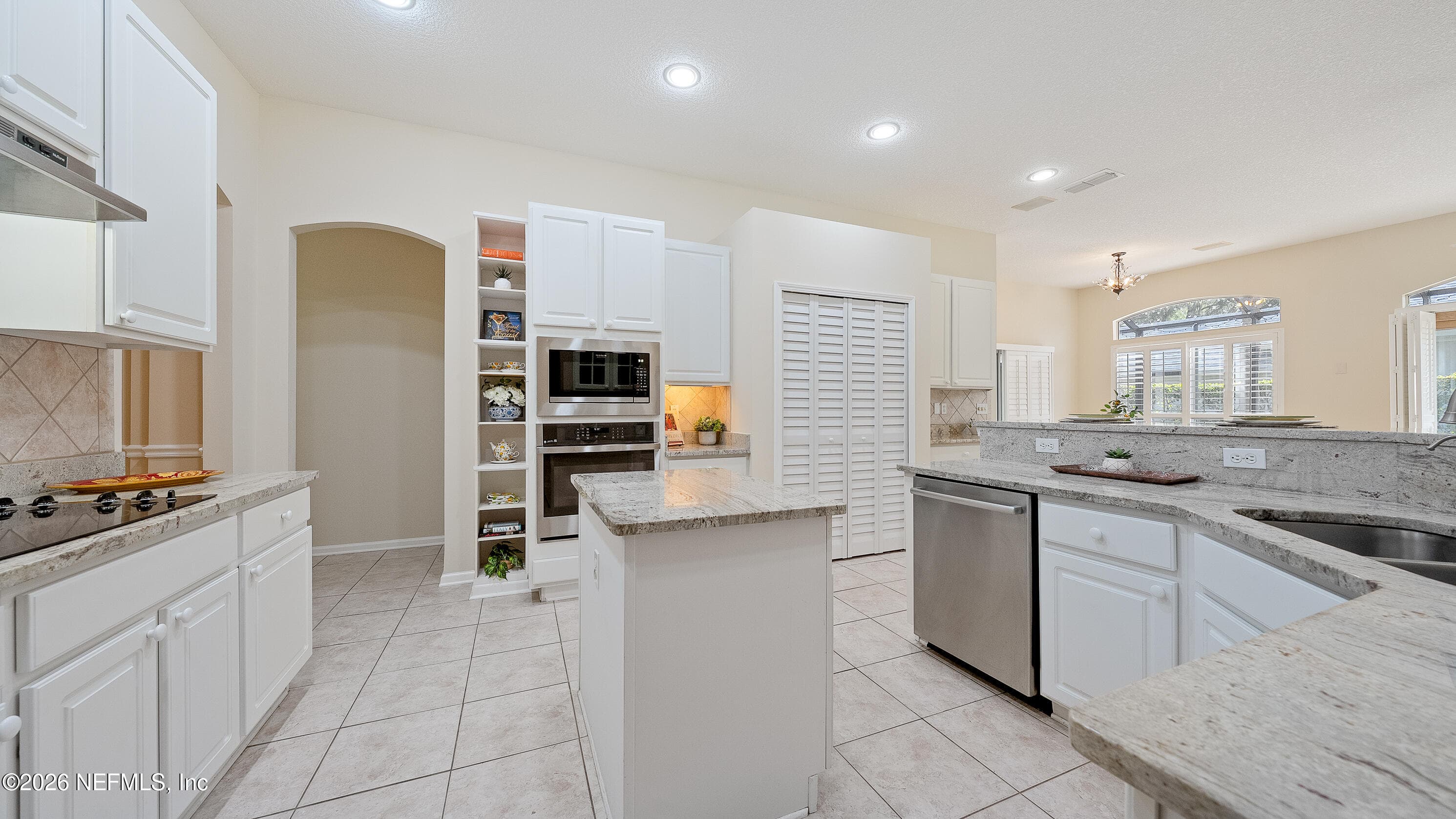 Photo 14 of 1265 QUEENS ISLAND Court, Jacksonville, FL 32225