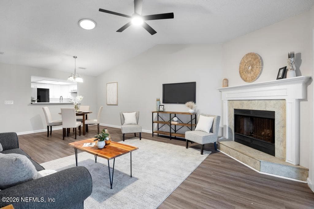 Photo 7 of 5605 PINEBAY Circle N, Jacksonville, FL 32244