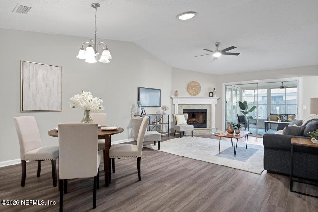 Photo 8 of 5605 PINEBAY Circle N, Jacksonville, FL 32244