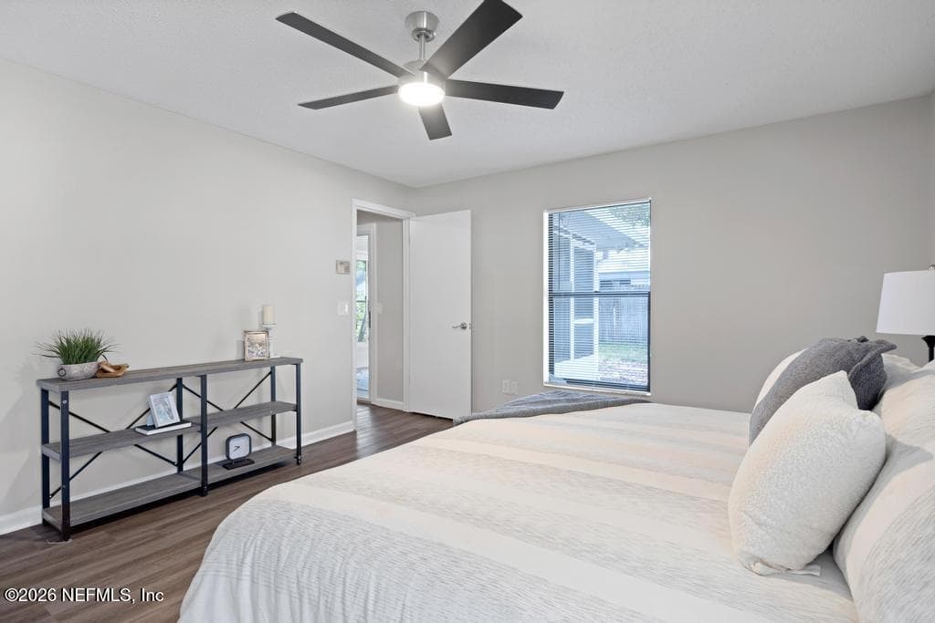Photo 14 of 5605 PINEBAY Circle N, Jacksonville, FL 32244