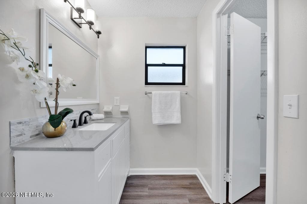 Photo 16 of 5605 PINEBAY Circle N, Jacksonville, FL 32244