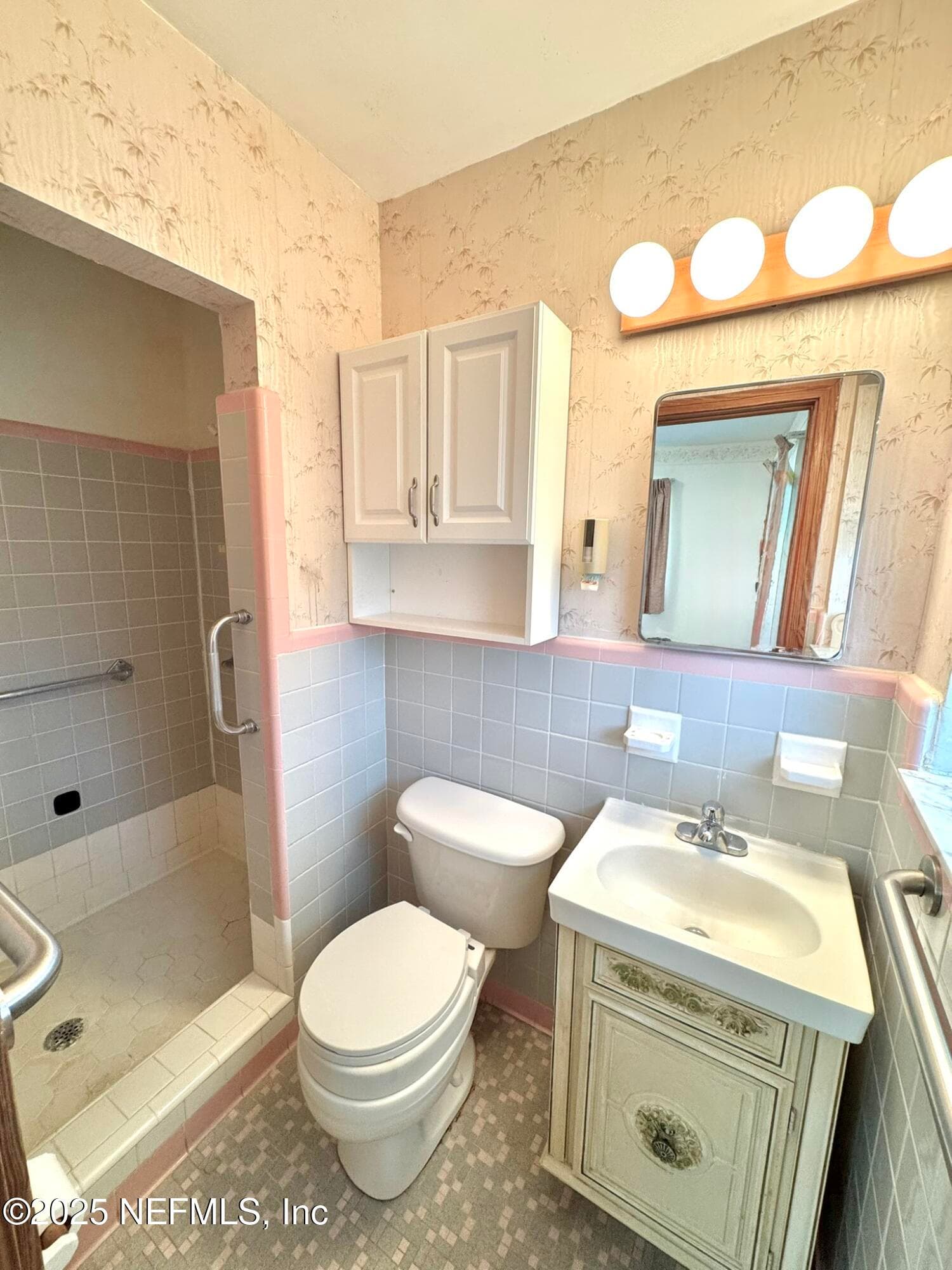Photo 15 of 1137 6TH Avenue N, Jacksonville Beach, FL 32250