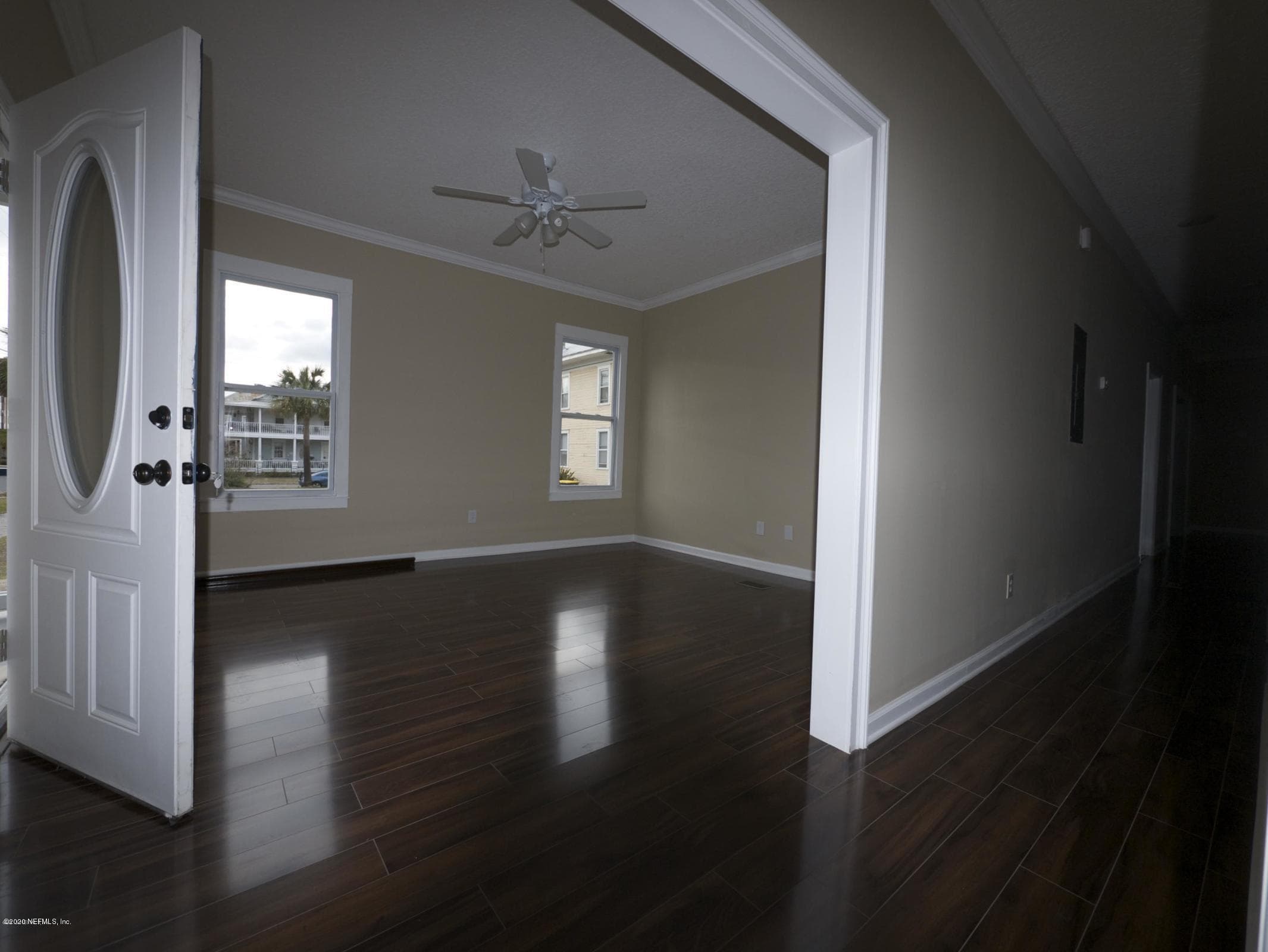 Photo 5 of 211 E 4TH Street, Jacksonville, FL 32206