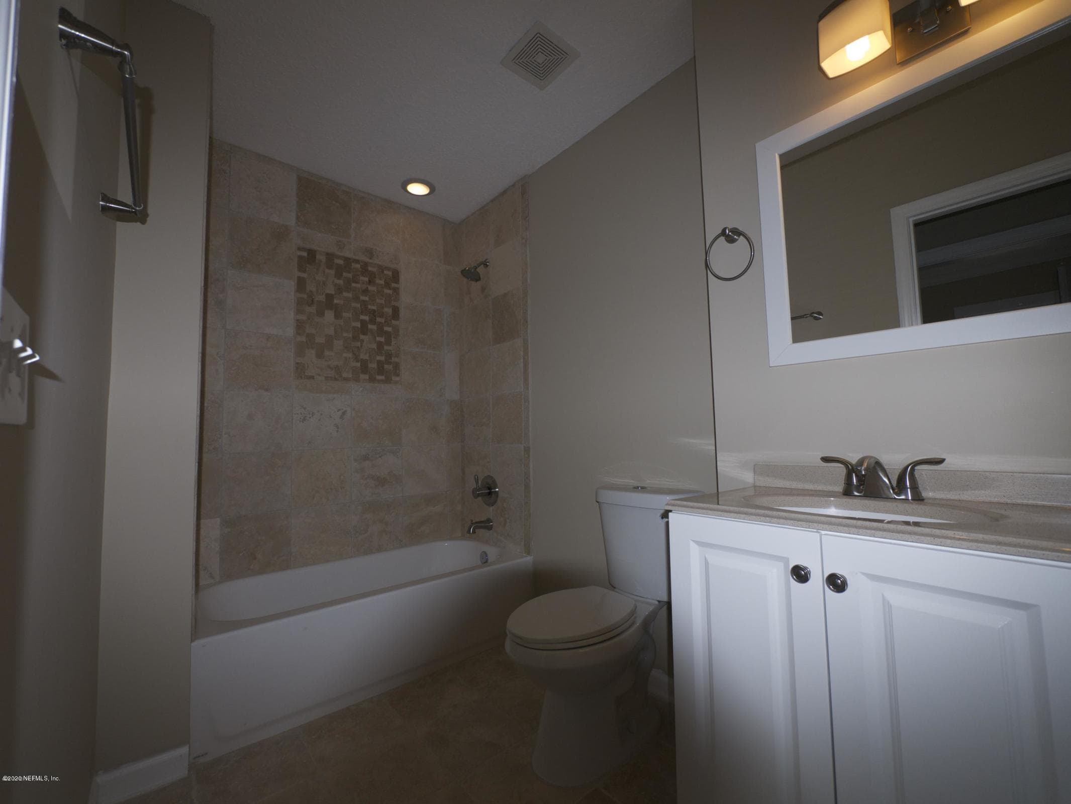 Photo 7 of 211 E 4TH Street, Jacksonville, FL 32206