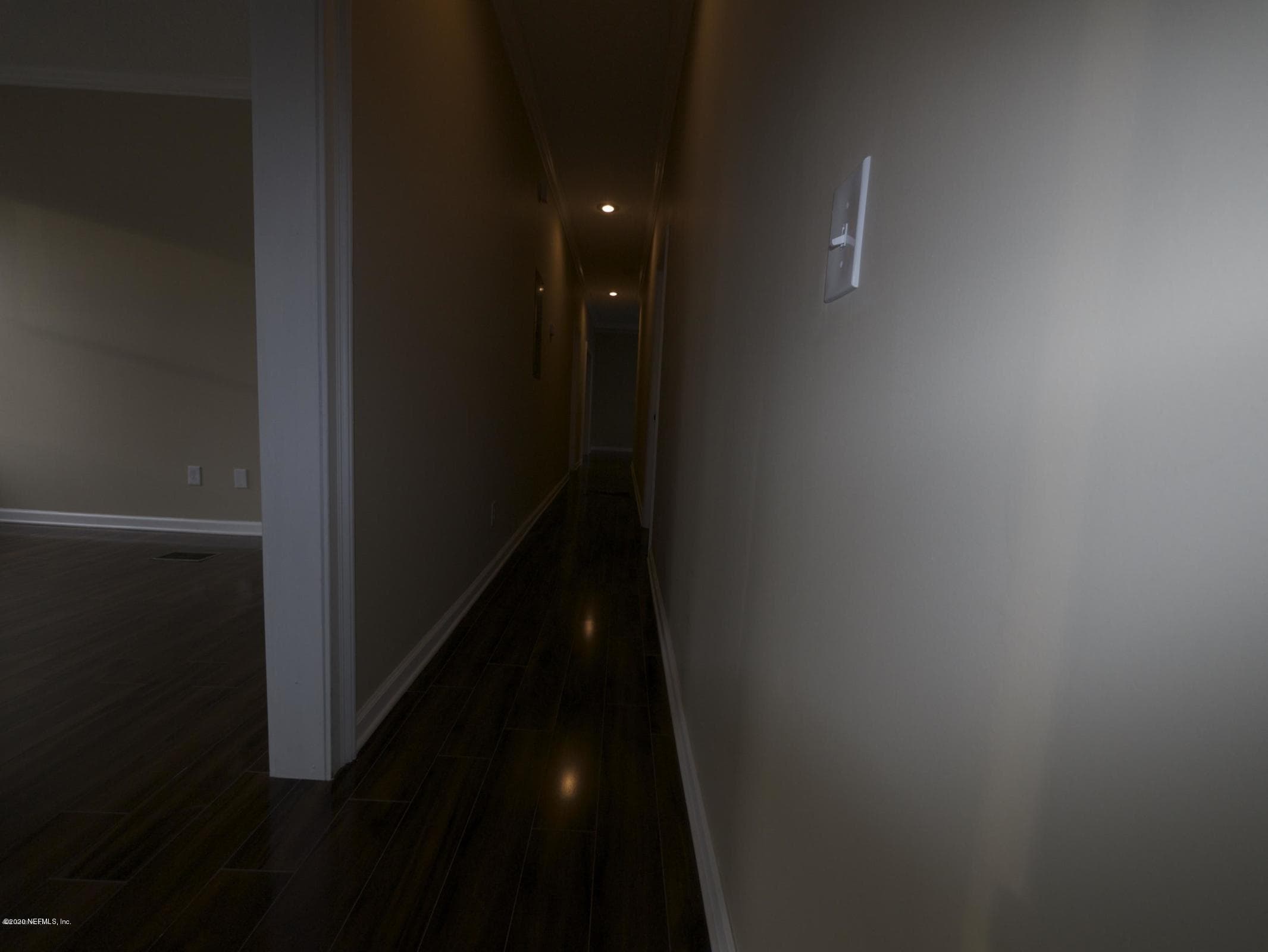 Photo 10 of 211 E 4TH Street, Jacksonville, FL 32206