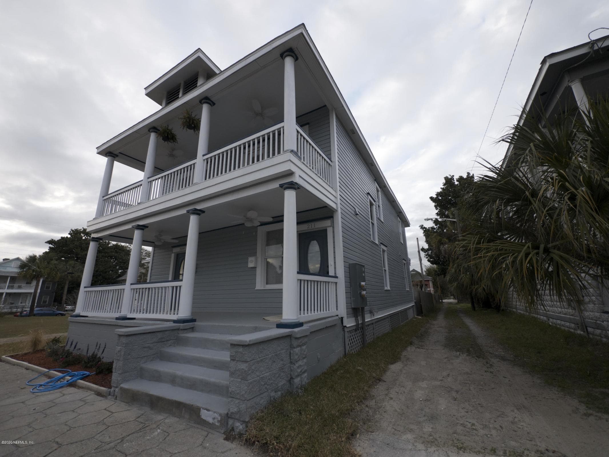 Photo 23 of 211 E 4TH Street, Jacksonville, FL 32206