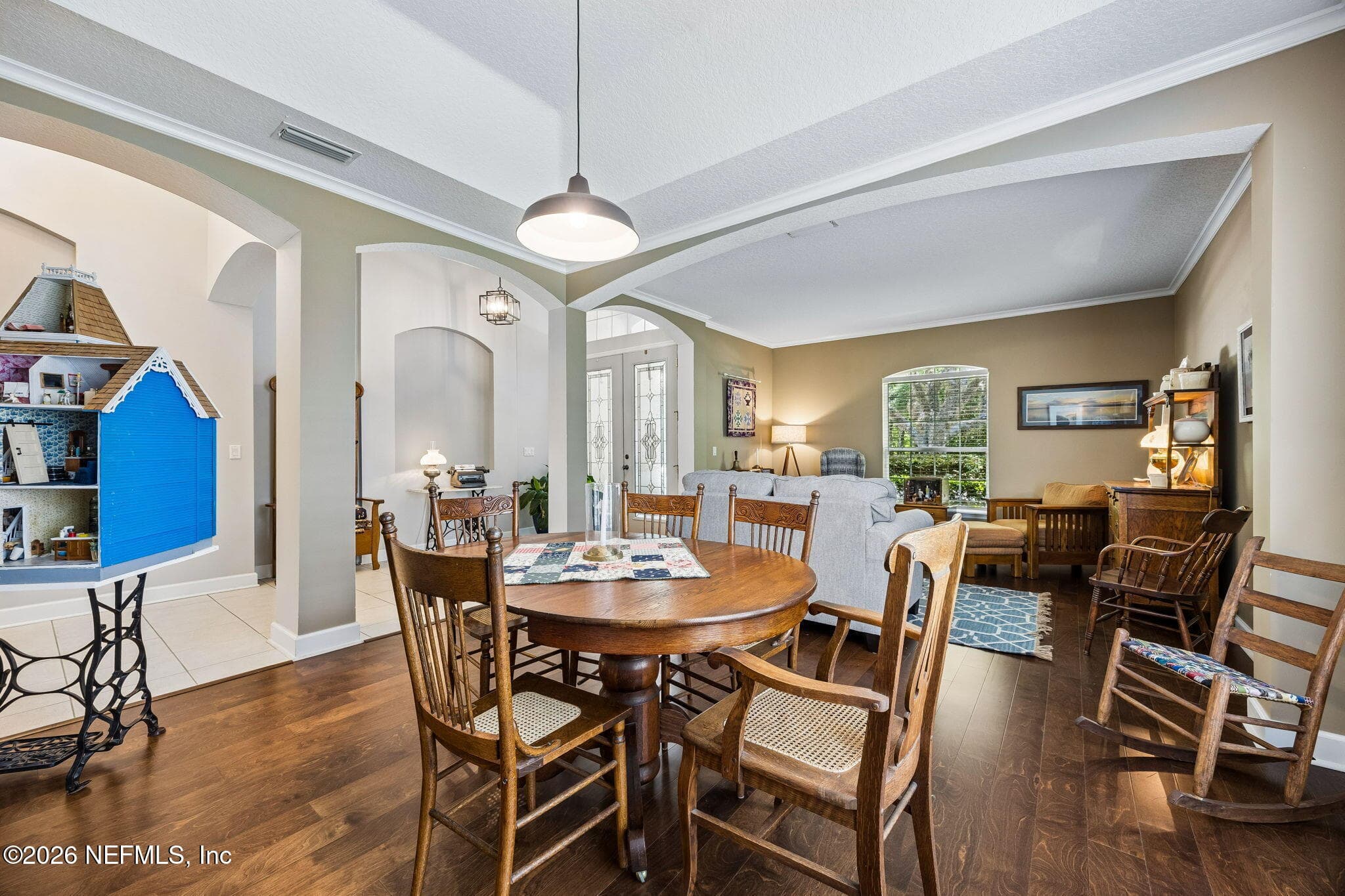 or entertaining guests with ease and style. — 85225 AMAGANSETT Drive, Fernandina Beach, FL 32034