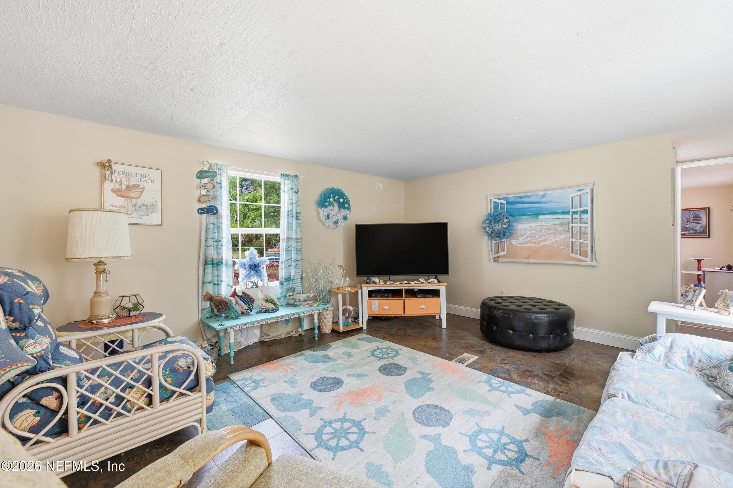 family room — 85045 LONNIE CREWS Road, Fernandina Beach, FL 32034