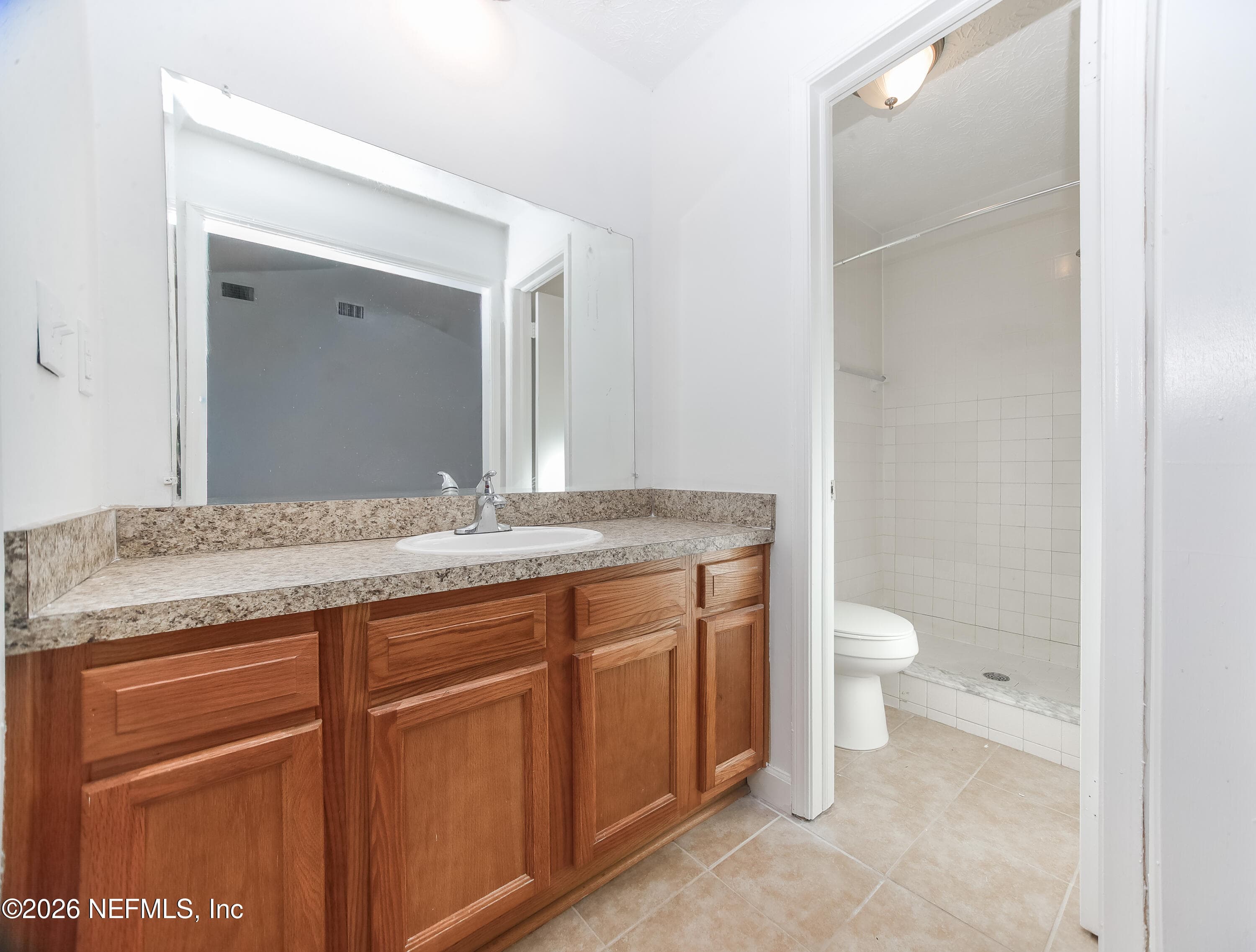 Photo 18 of 1367 BELLAIR Boulevard, Orange Park, FL 32073