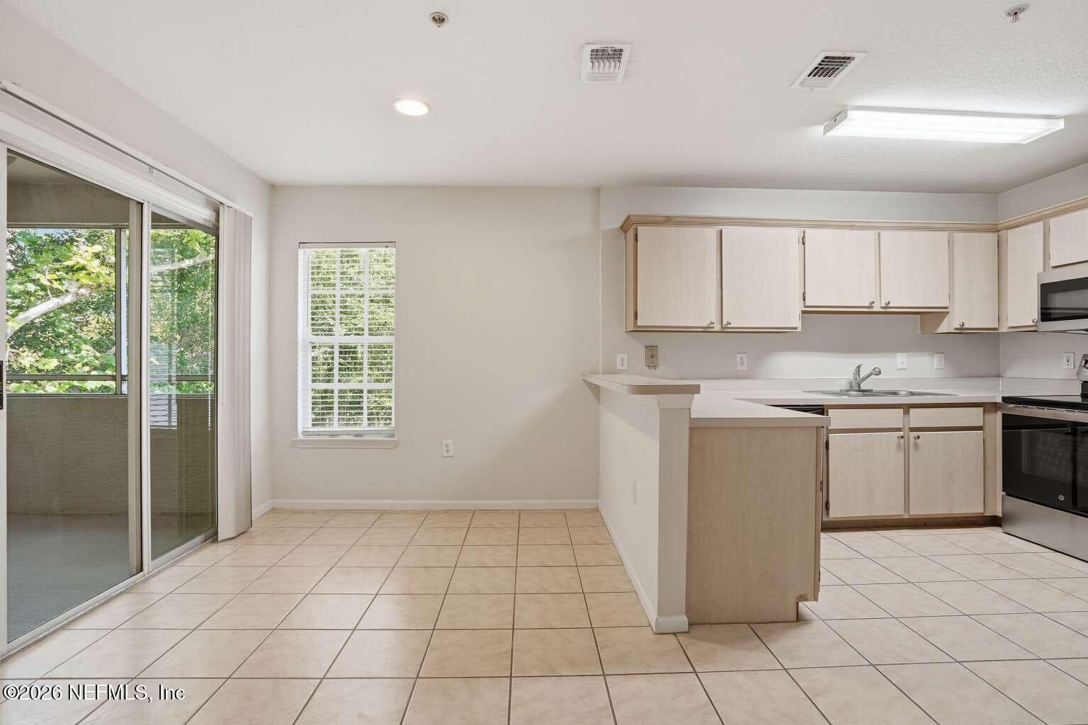 Photo 8 of 1655 THE GREENS Way 3224, Jacksonville Beach, FL 32250