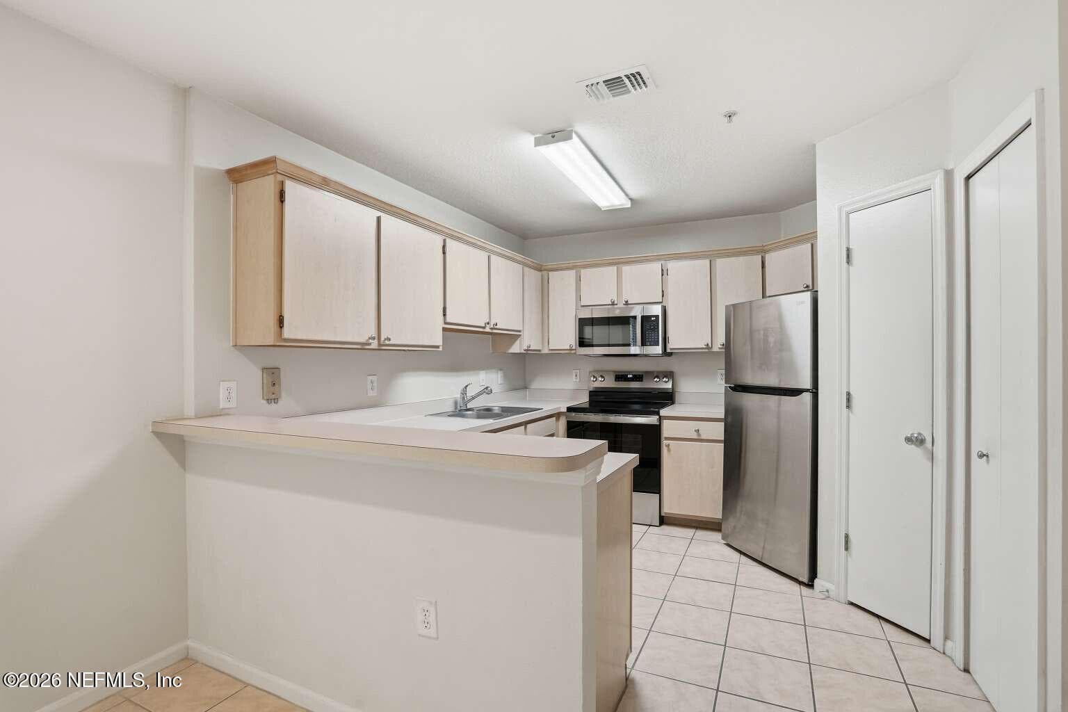 Photo 9 of 1655 THE GREENS Way 3224, Jacksonville Beach, FL 32250