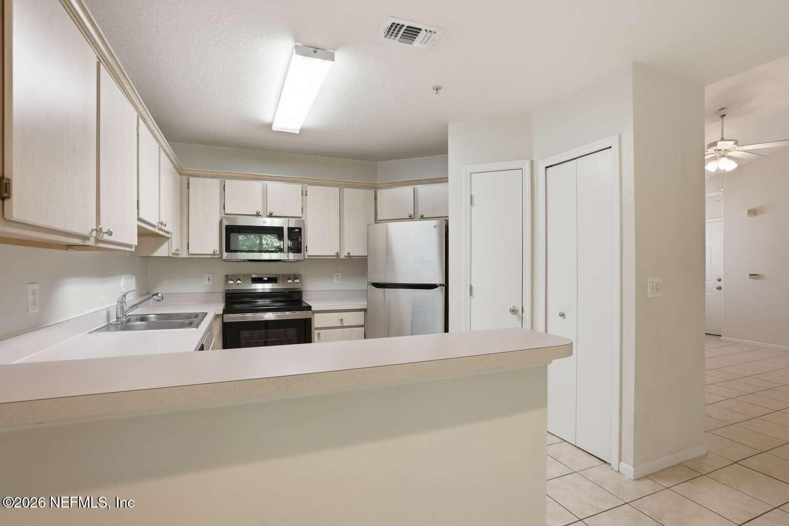 Photo 10 of 1655 THE GREENS Way 3224, Jacksonville Beach, FL 32250