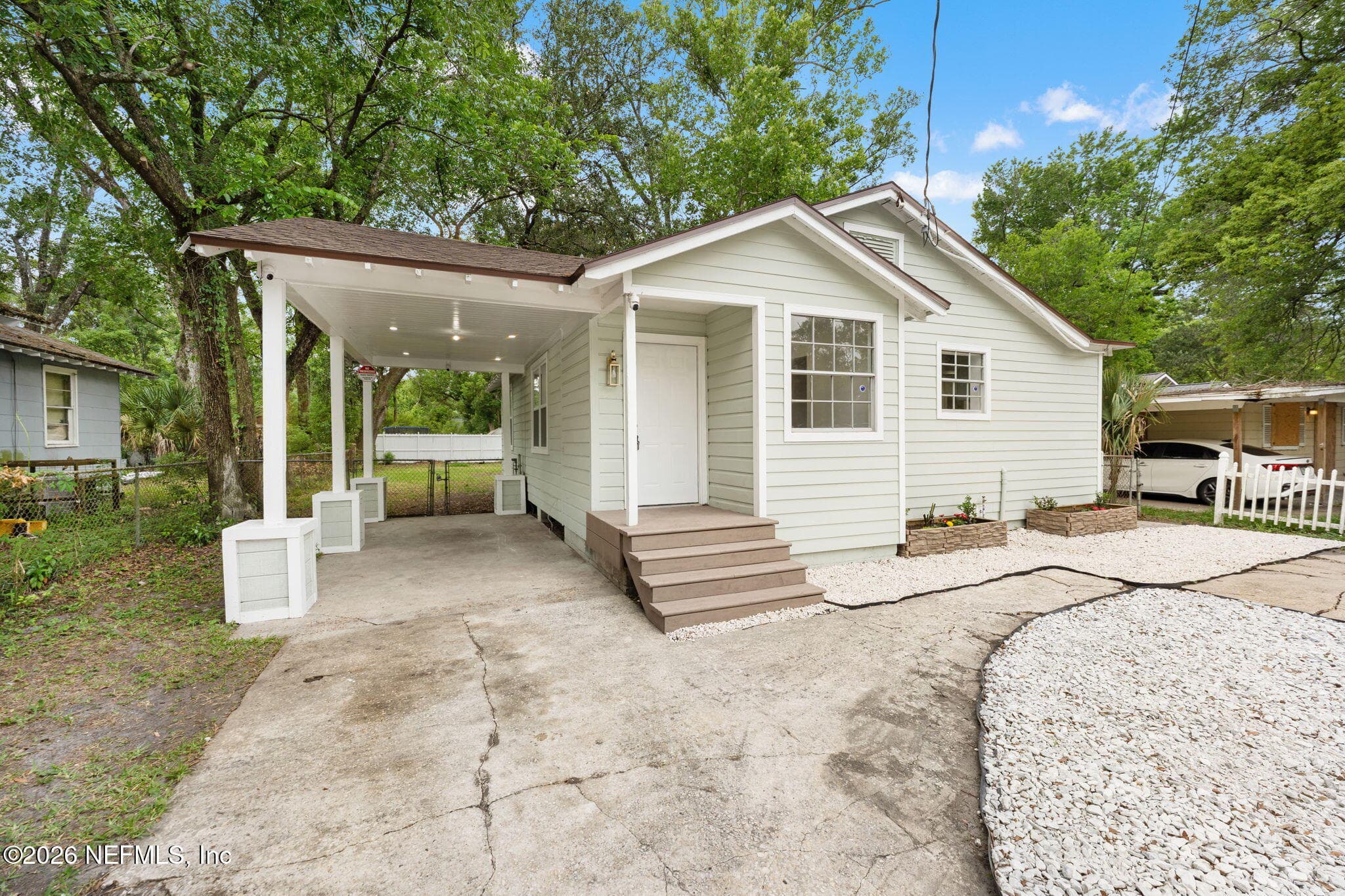 Photo 3 of 3036 COMMONWEALTH Avenue, Jacksonville, FL 32254