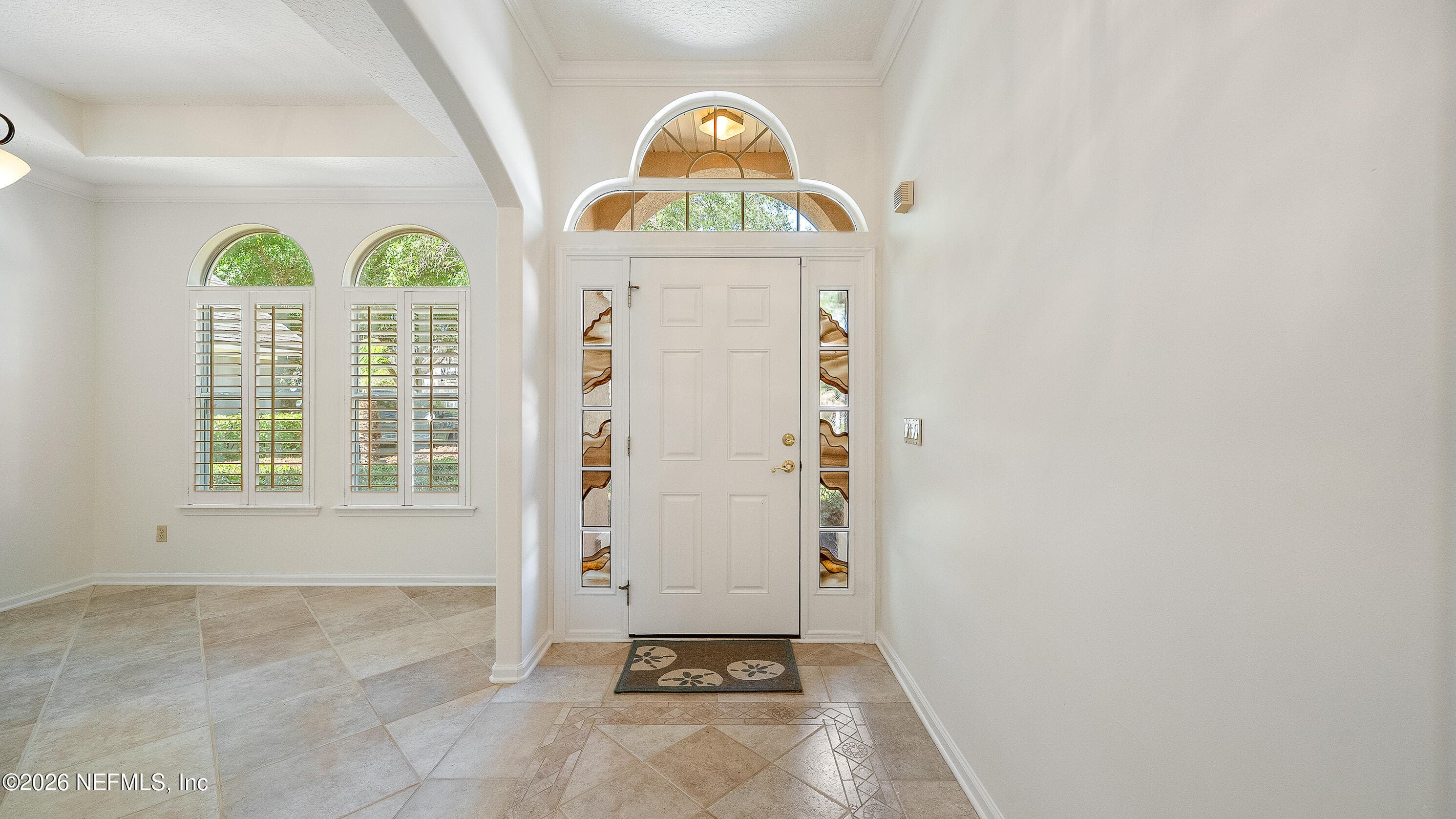 Photo 5 of 1221 QUEENS ISLAND Court, Jacksonville, FL 32225