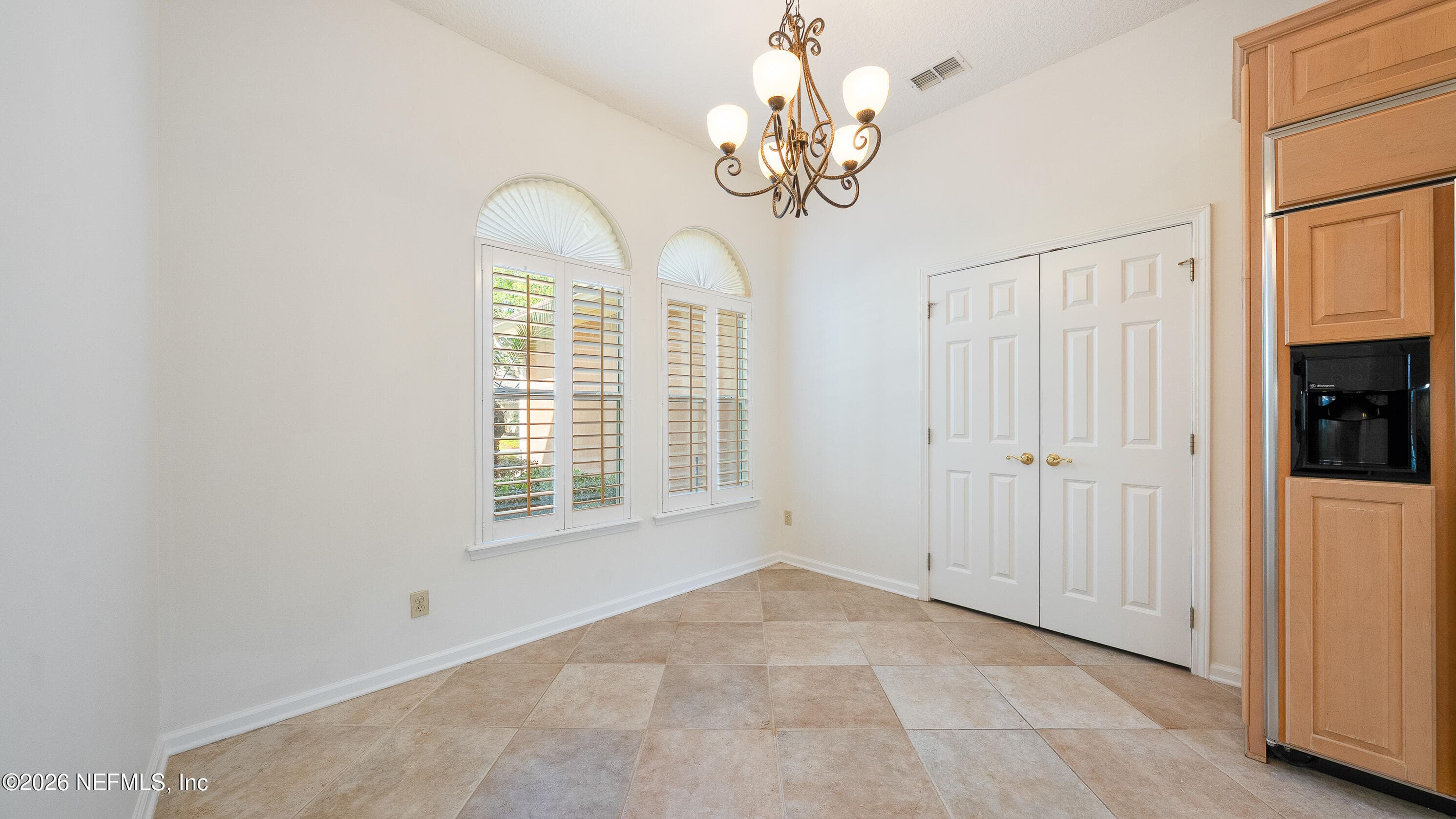 Photo 9 of 1221 QUEENS ISLAND Court, Jacksonville, FL 32225