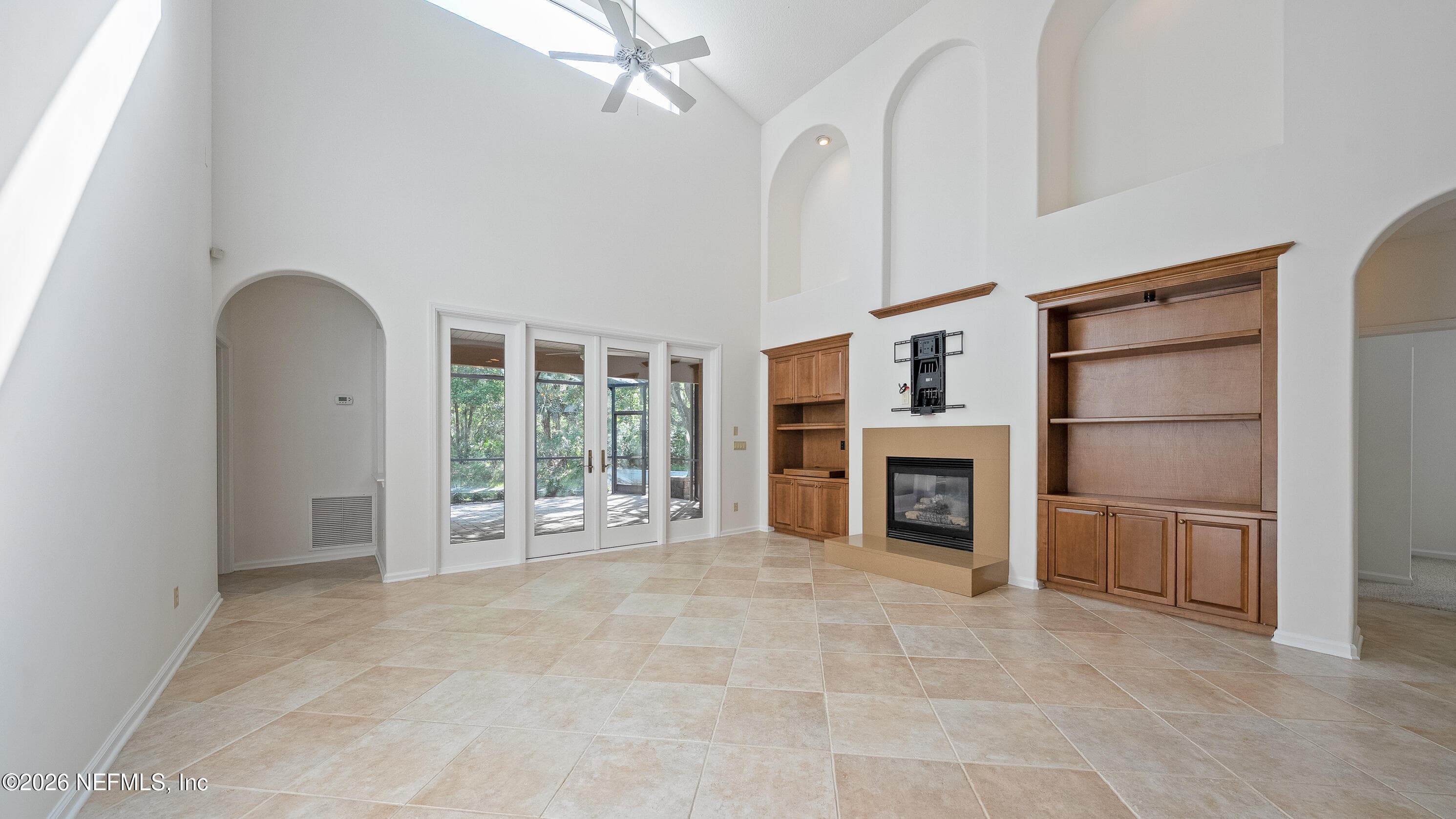 Photo 13 of 1221 QUEENS ISLAND Court, Jacksonville, FL 32225