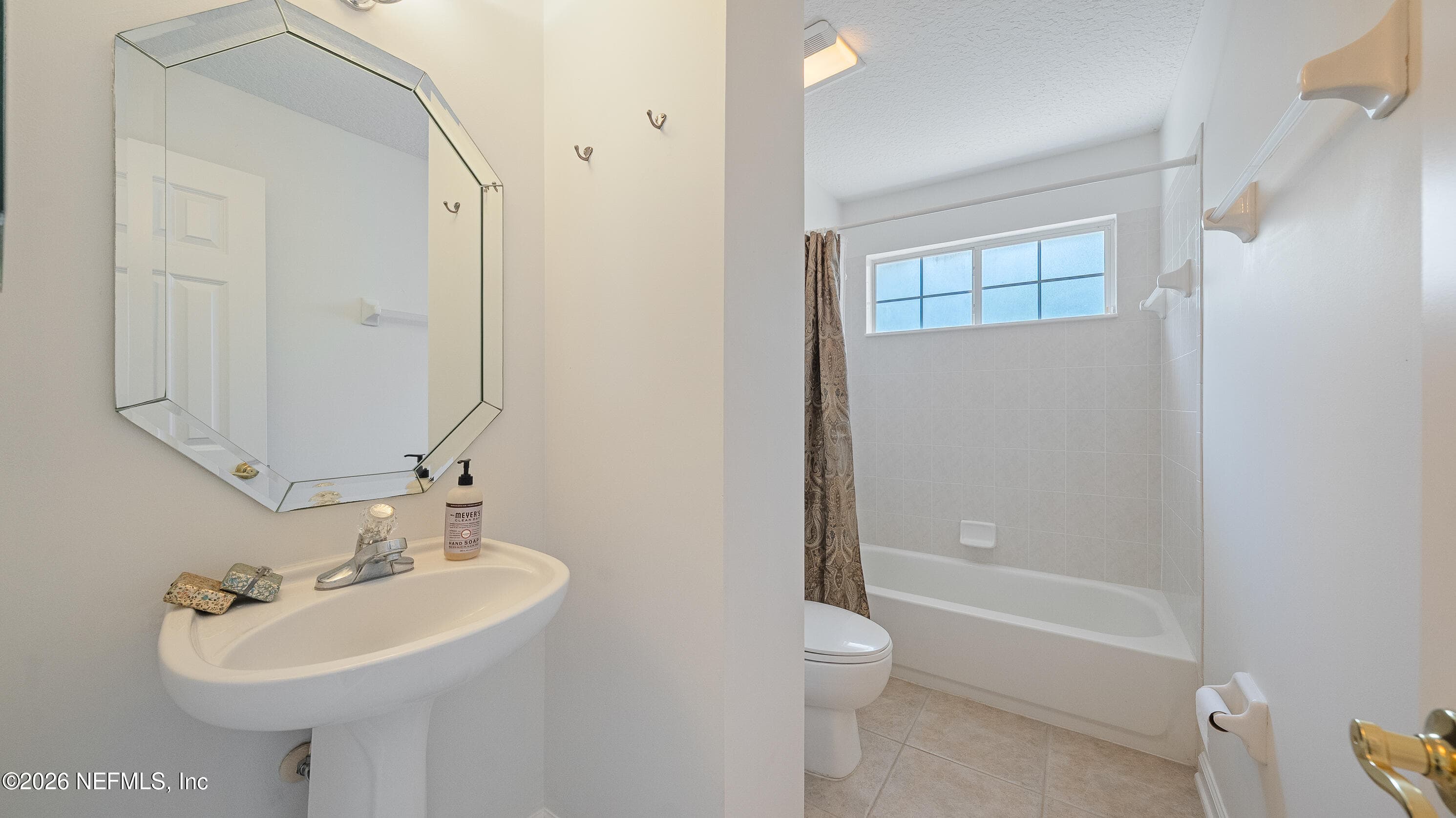 Photo 33 of 1221 QUEENS ISLAND Court, Jacksonville, FL 32225
