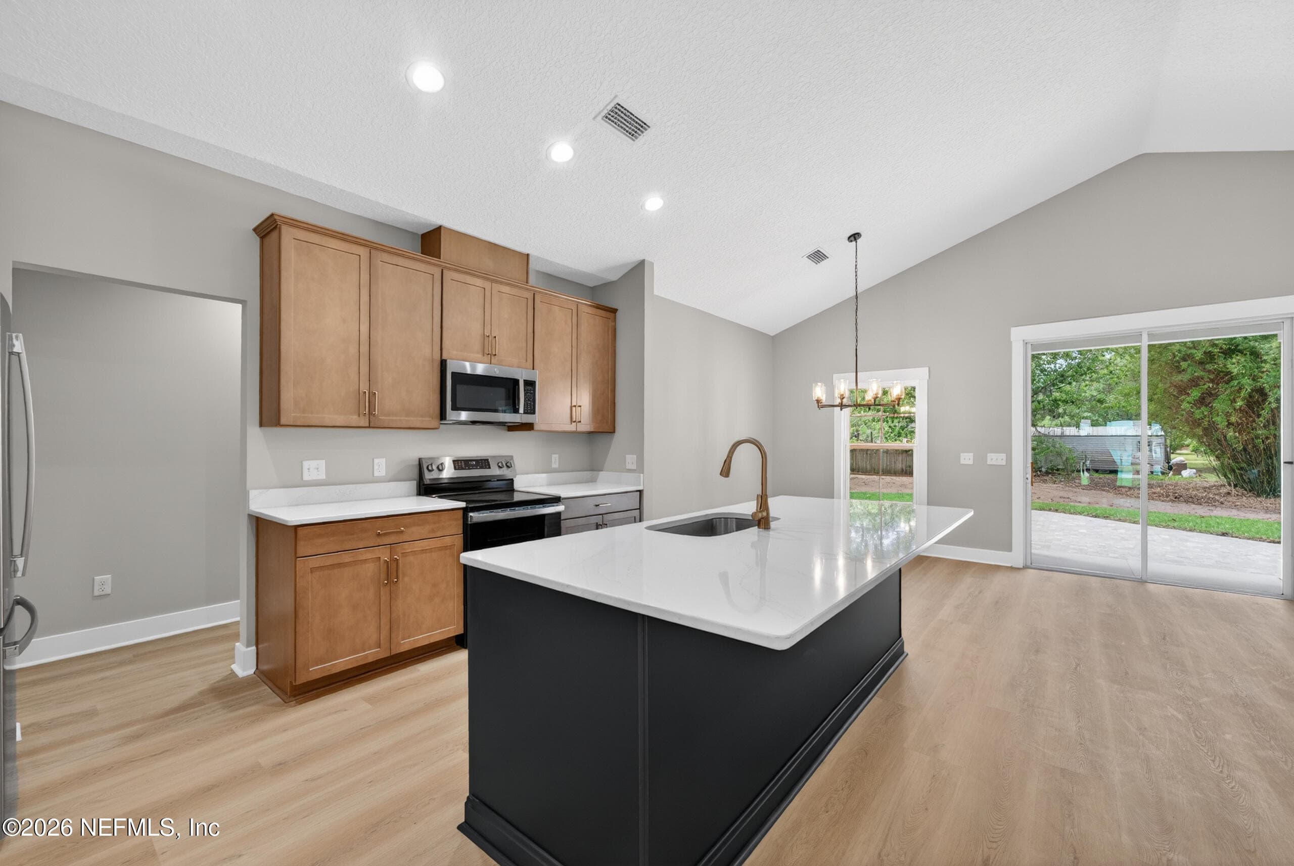 Photo 9 of 464 E SHUEY Avenue, Macclenny, FL 32063