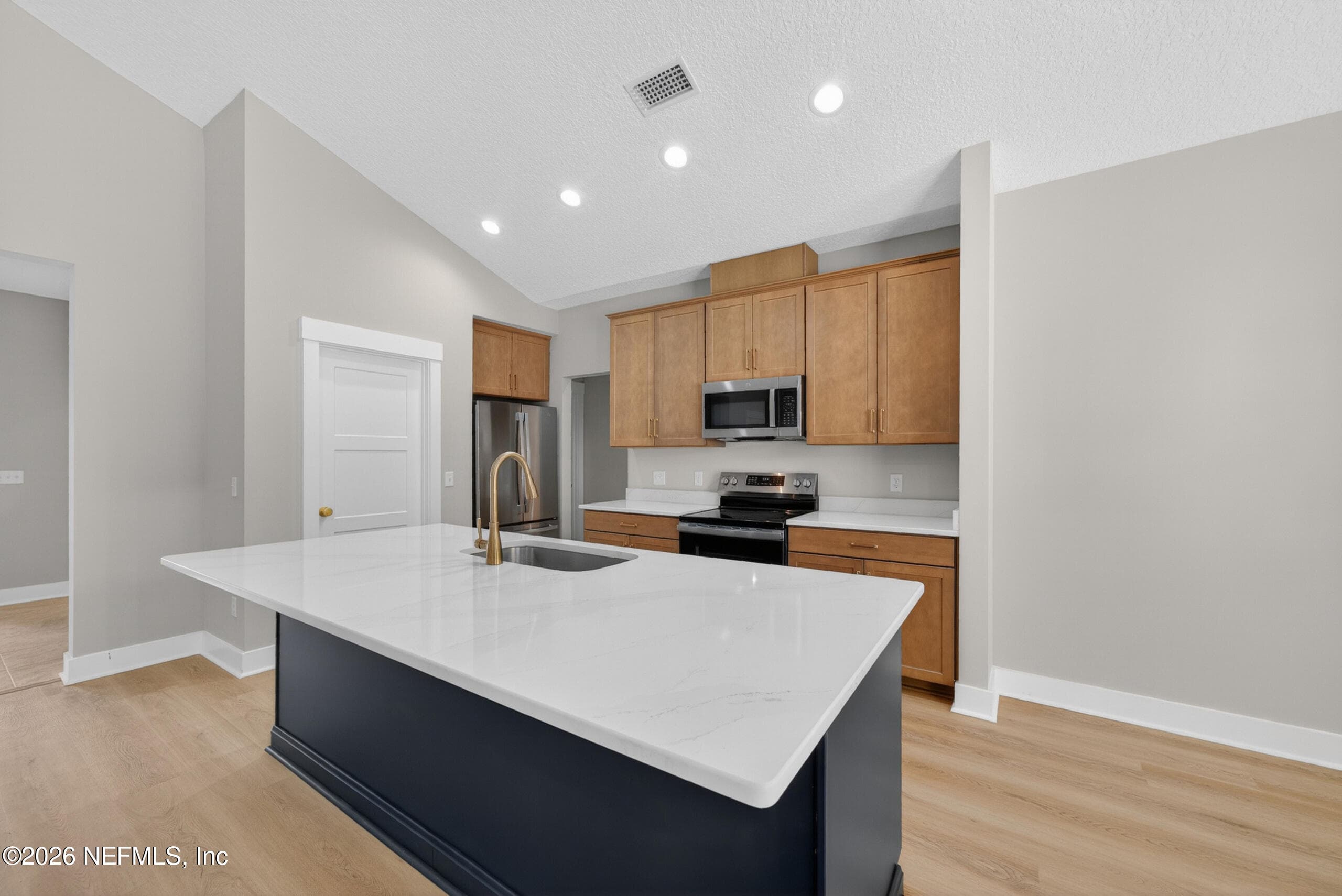 Photo 12 of 464 E SHUEY Avenue, Macclenny, FL 32063
