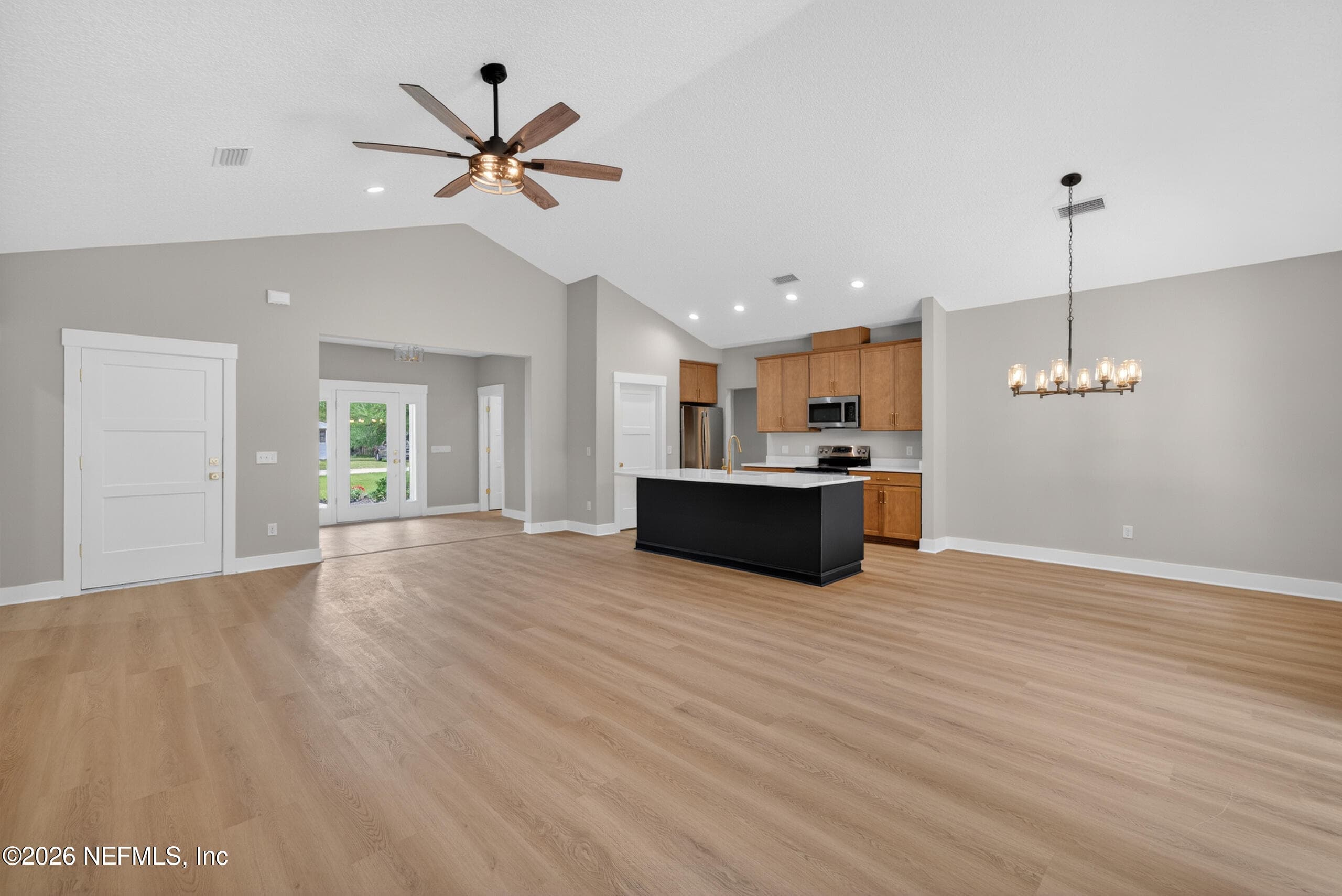 Photo 15 of 464 E SHUEY Avenue, Macclenny, FL 32063